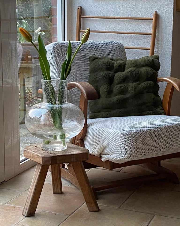 Modest Clear Bubbles Vase