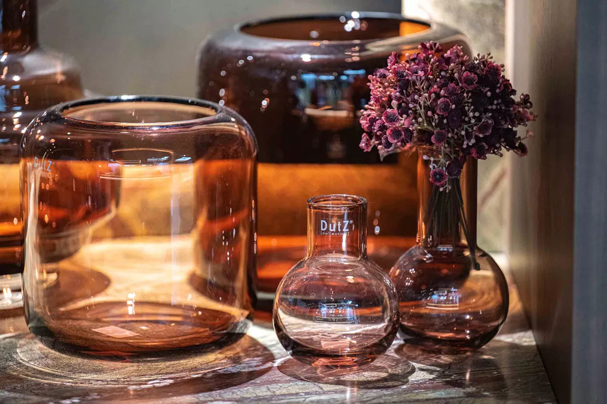 Mazurka Vase in Burgundy