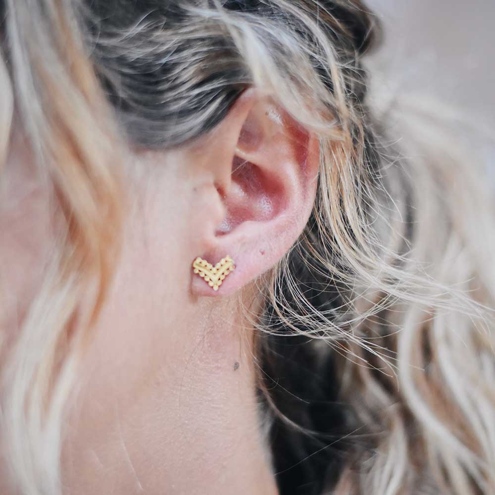 Etrusca Double Row V Stud