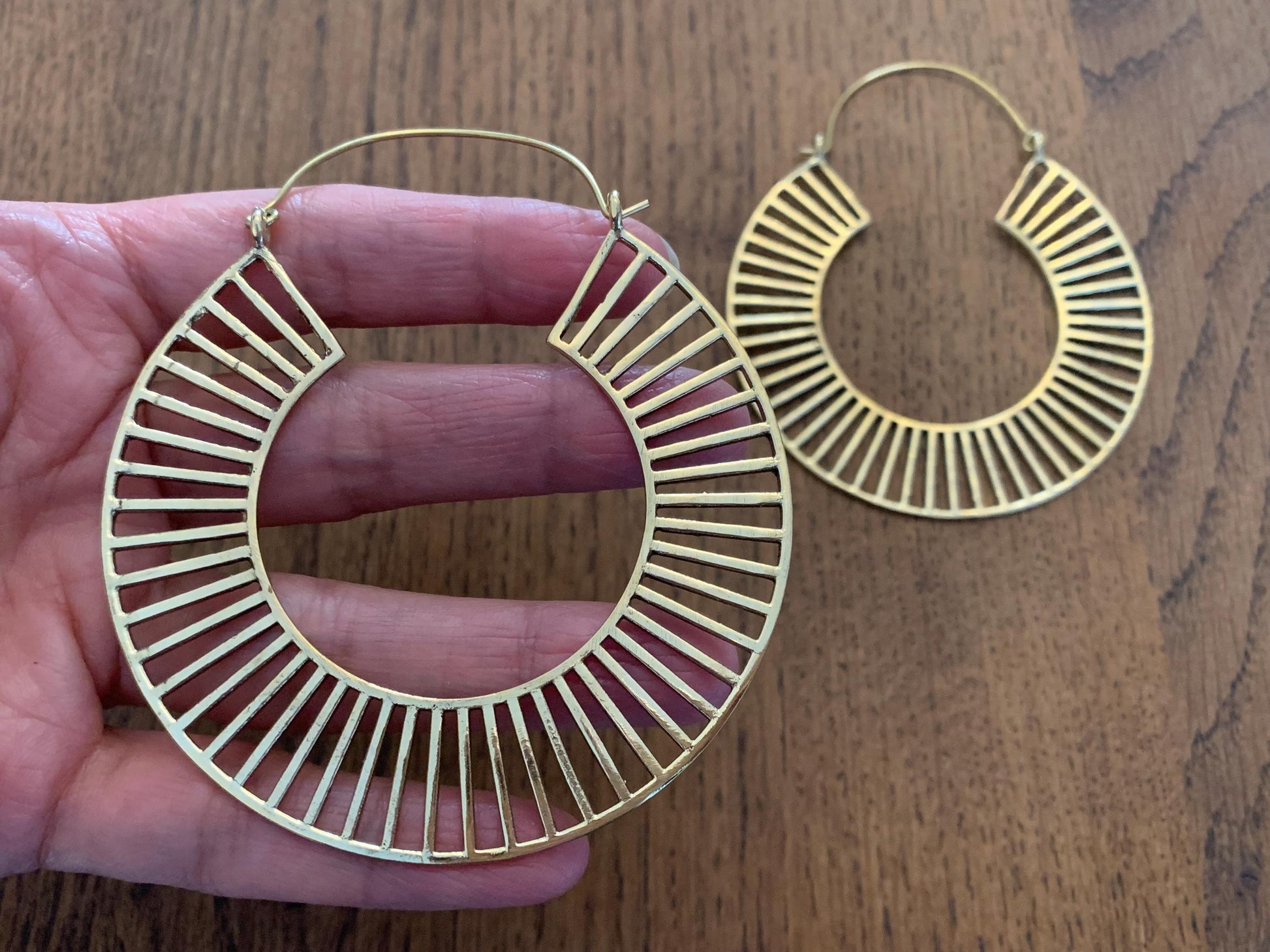 Sundial Line Hoops Structured Brass Hoop Earrings with Sunray Cut Design