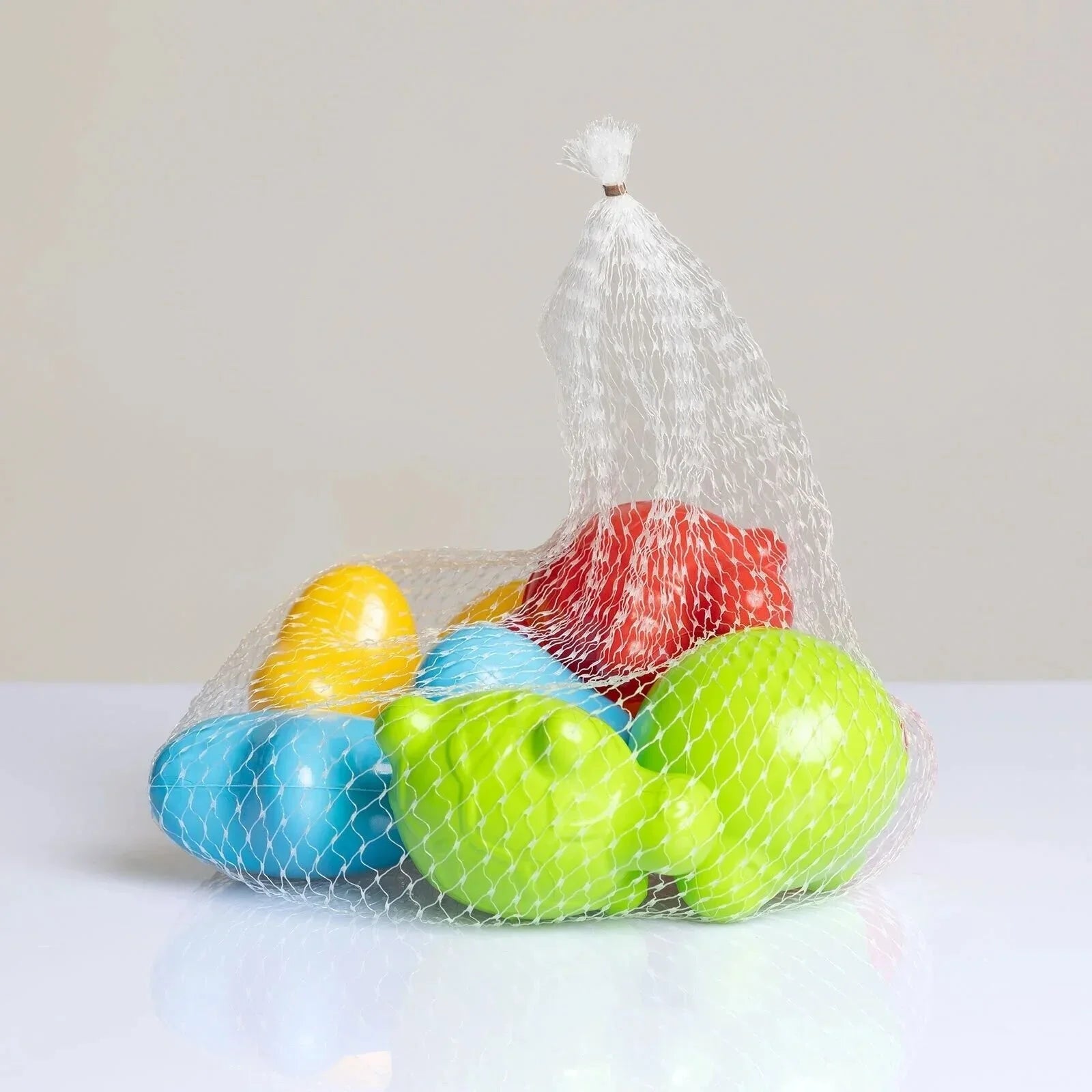 Colored Bath Toys 8 Piece Set