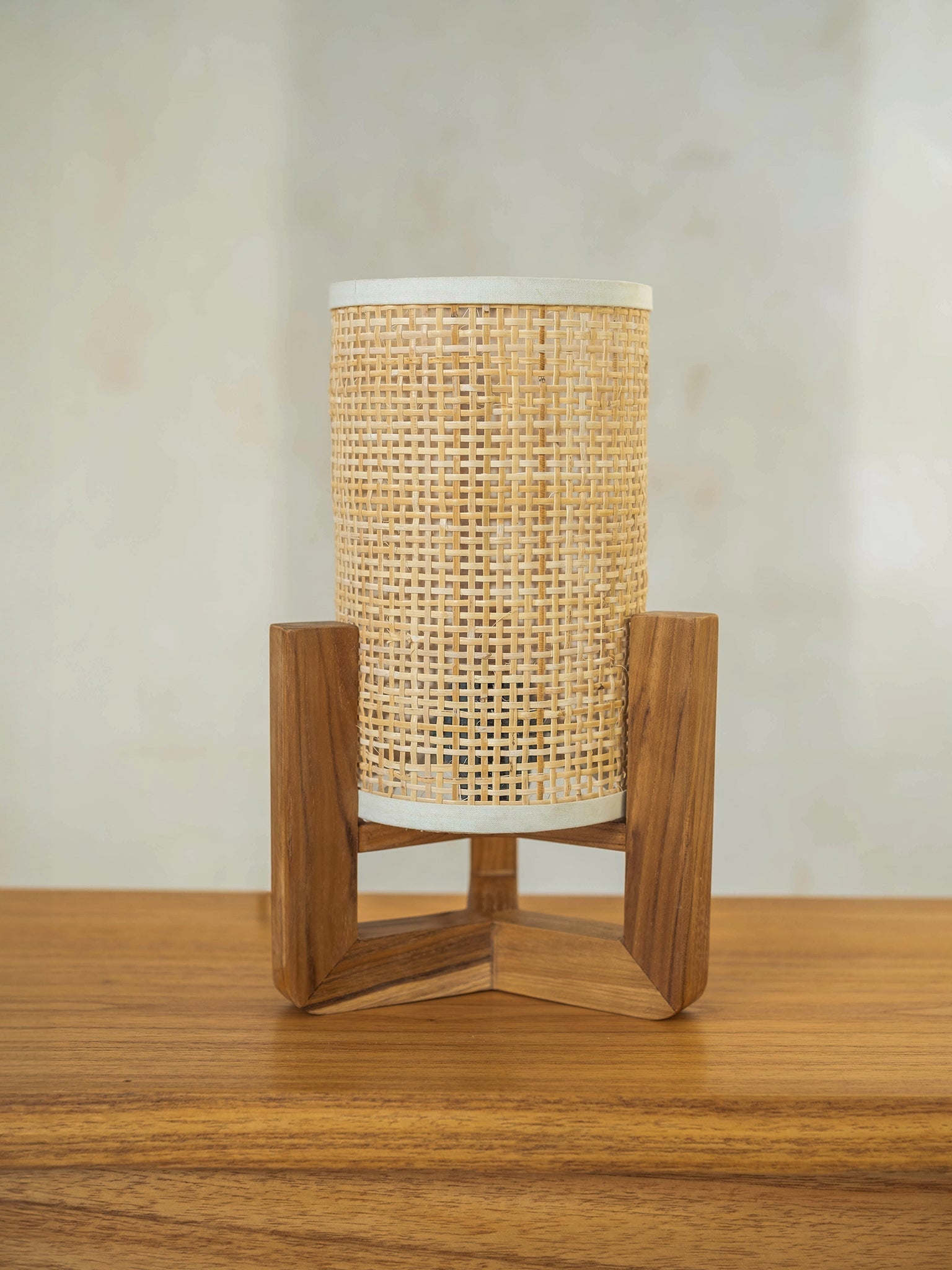 Fitri Rattan Lamp