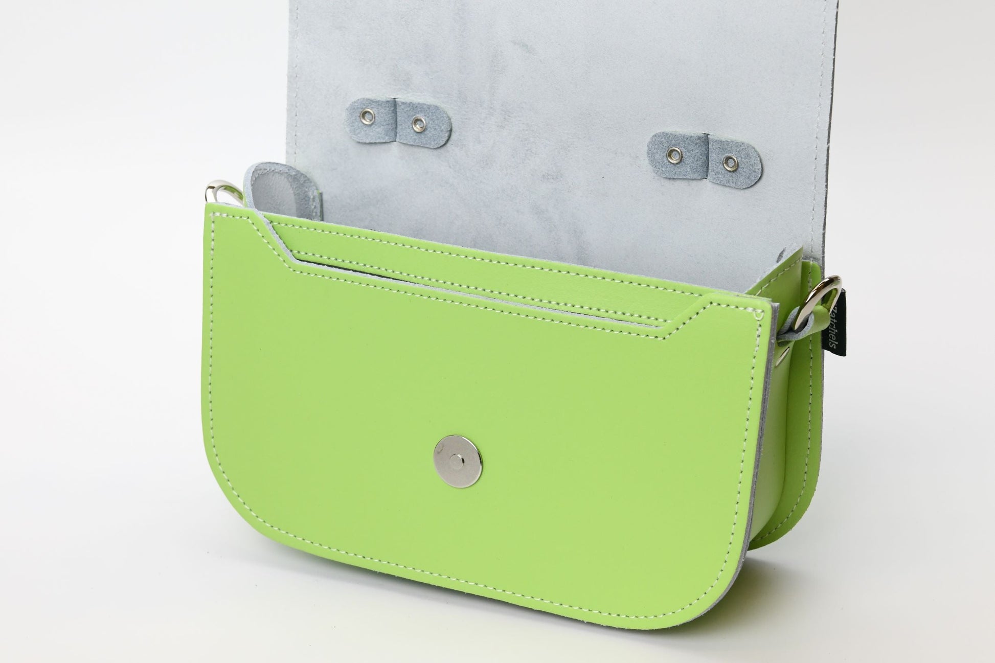 Aura Handmade Leather Bag in Grass Green