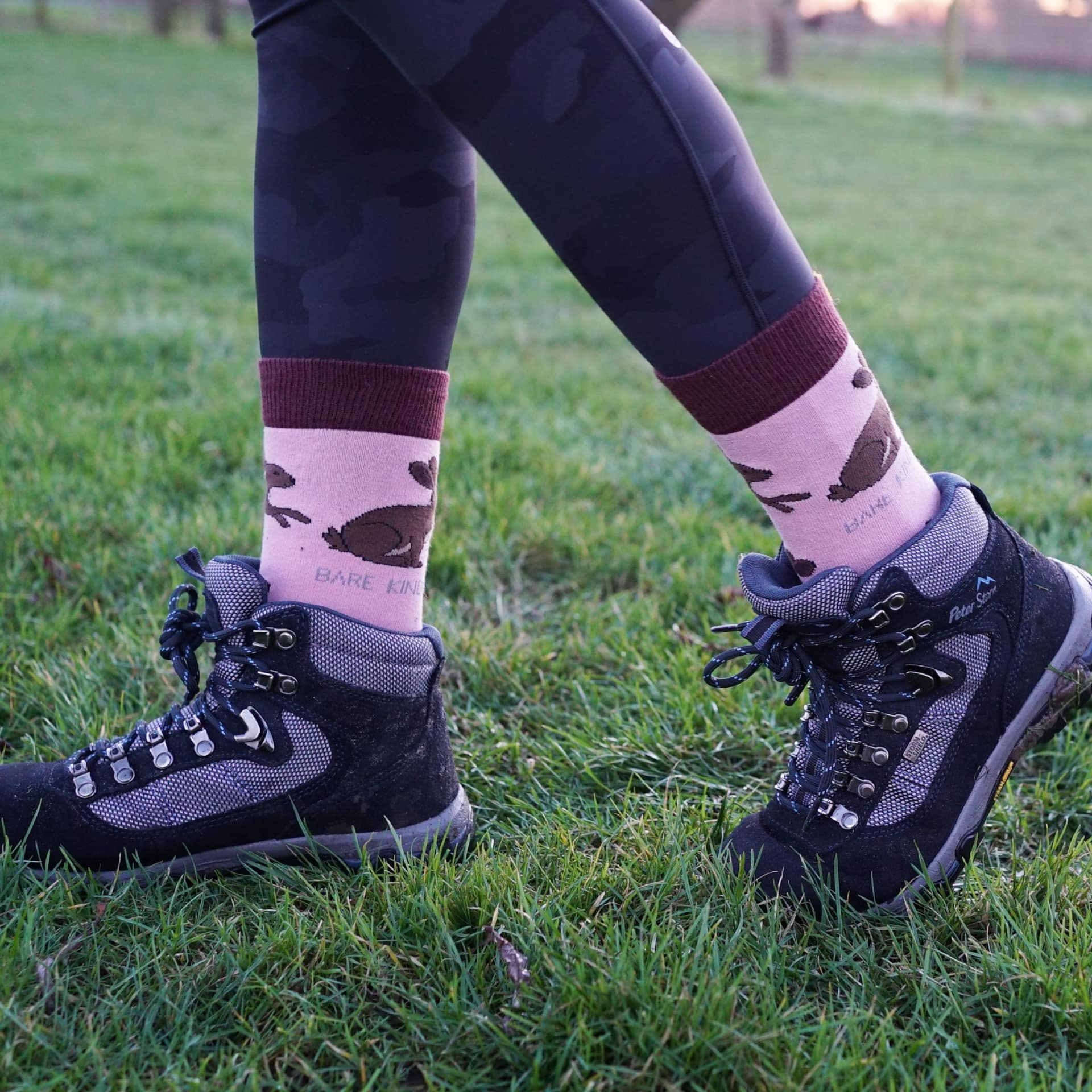 Save the Hares Bamboo Socks in Pink