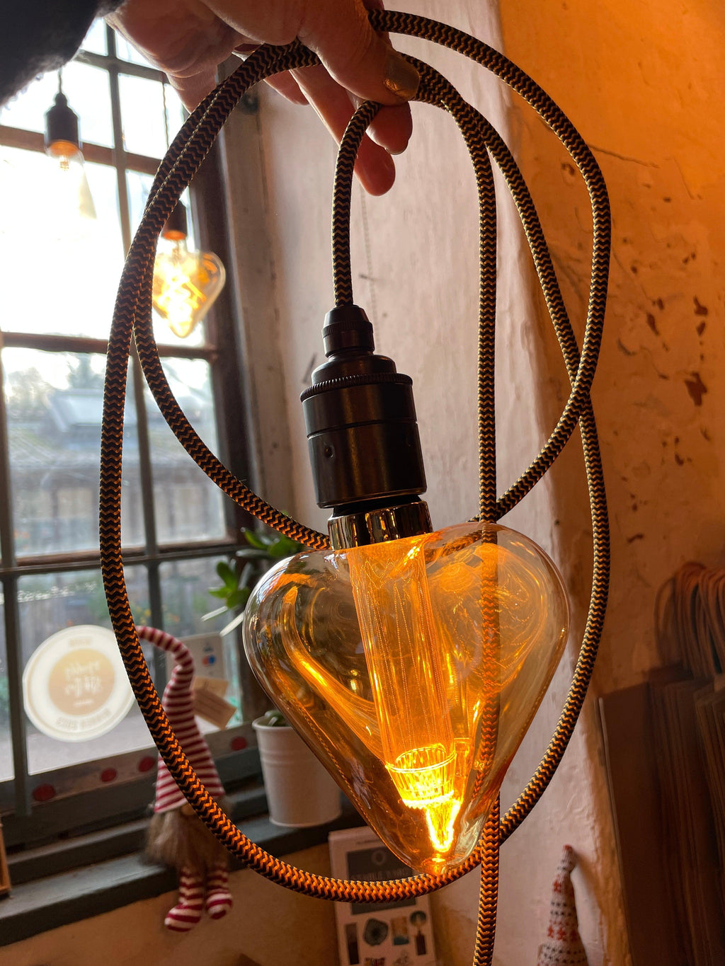 Hufflepuff Plug in Pendant Cable Set