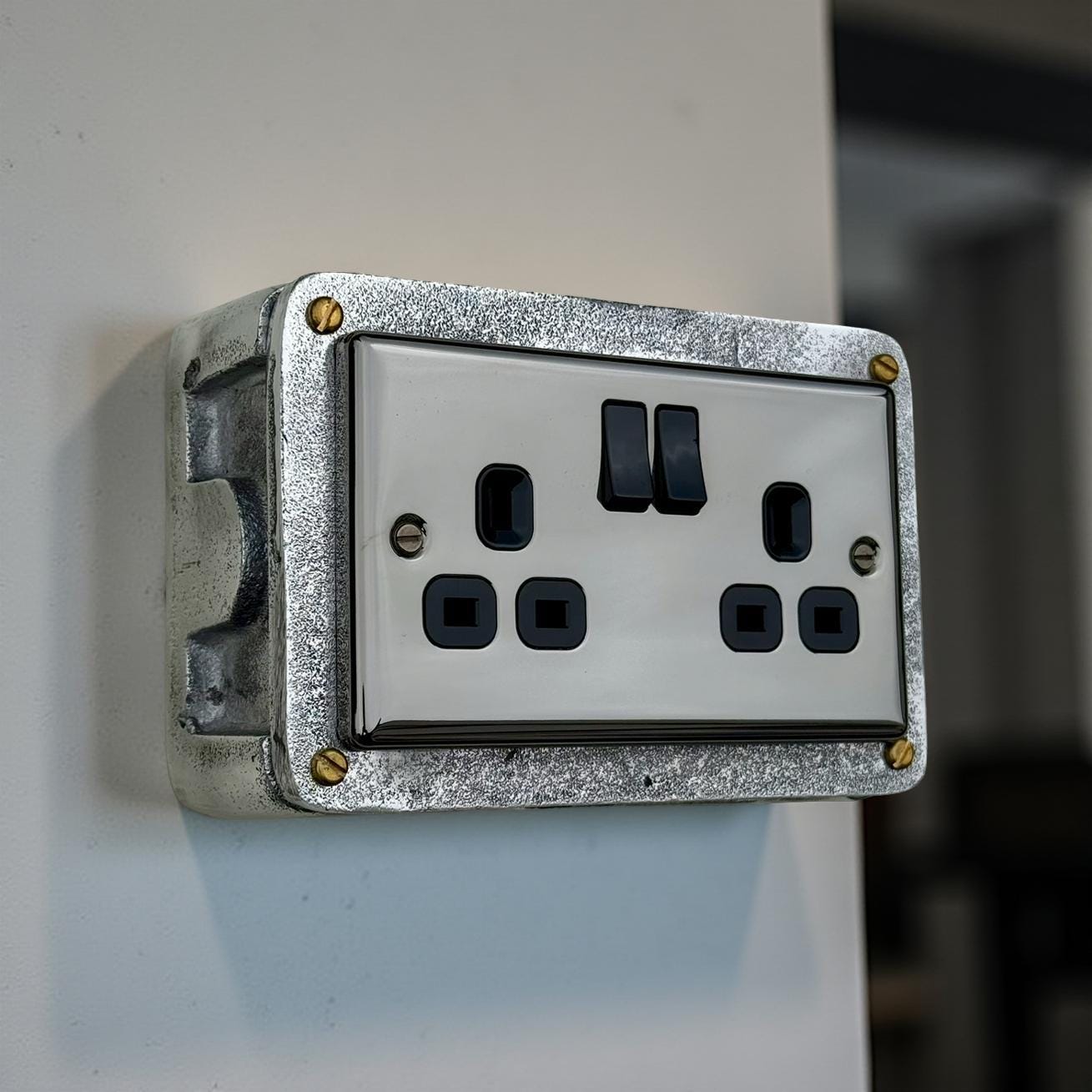 Mirror Finish Double Socket 13A 230V Cast Metal Industrial Style