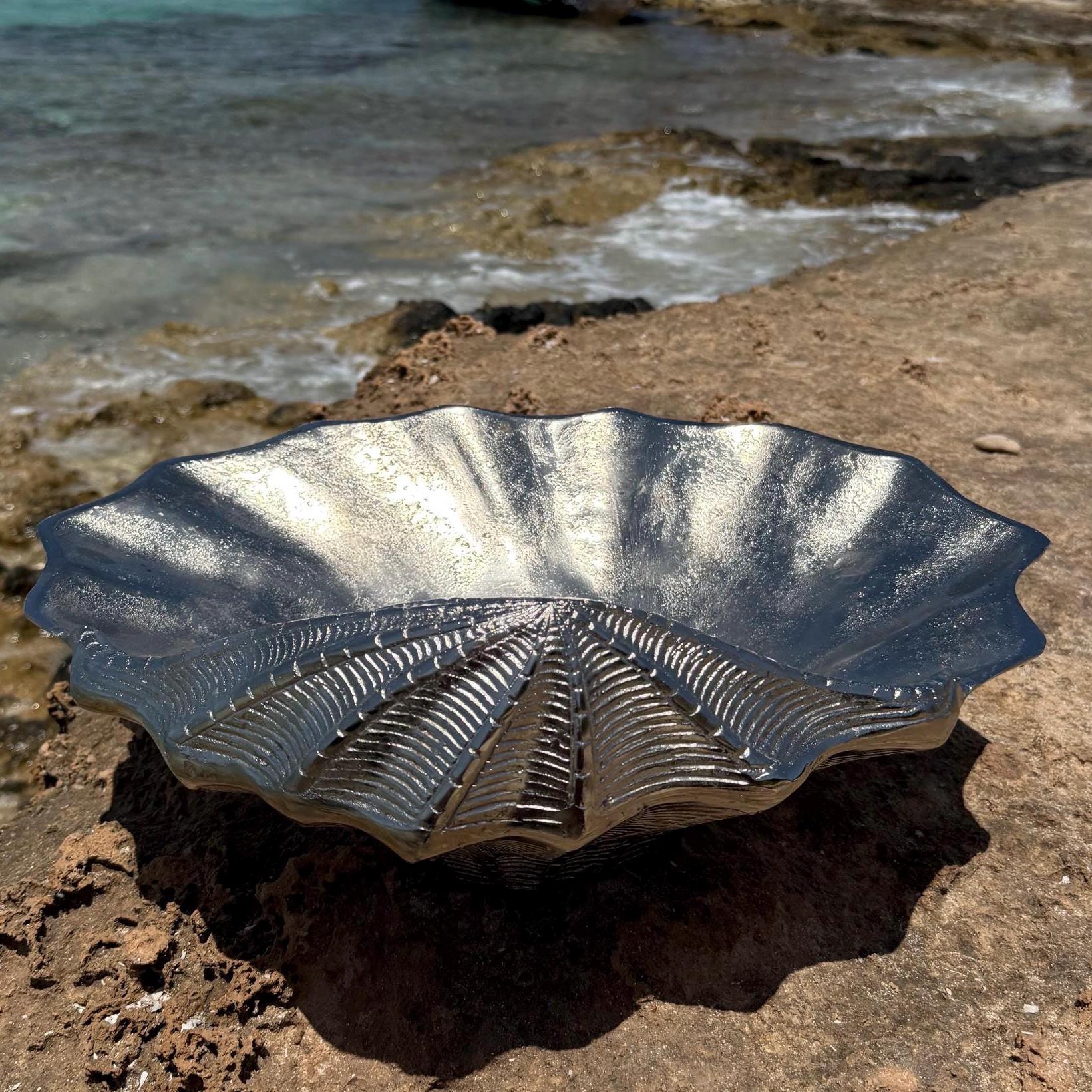 Clamshell Solid Champagne Ice Bucket Wine Cooler