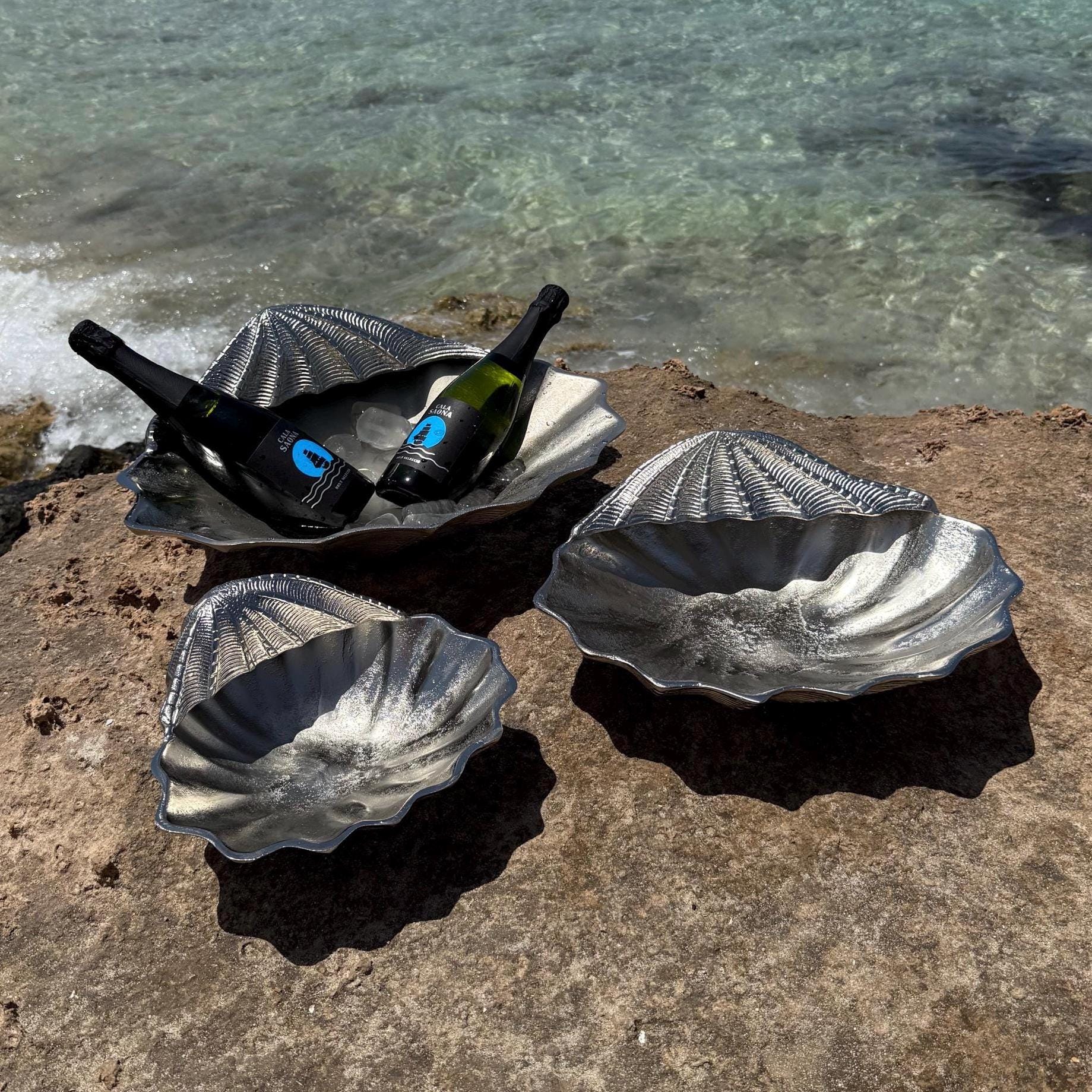 Clamshell Solid Champagne Ice Bucket Wine Cooler