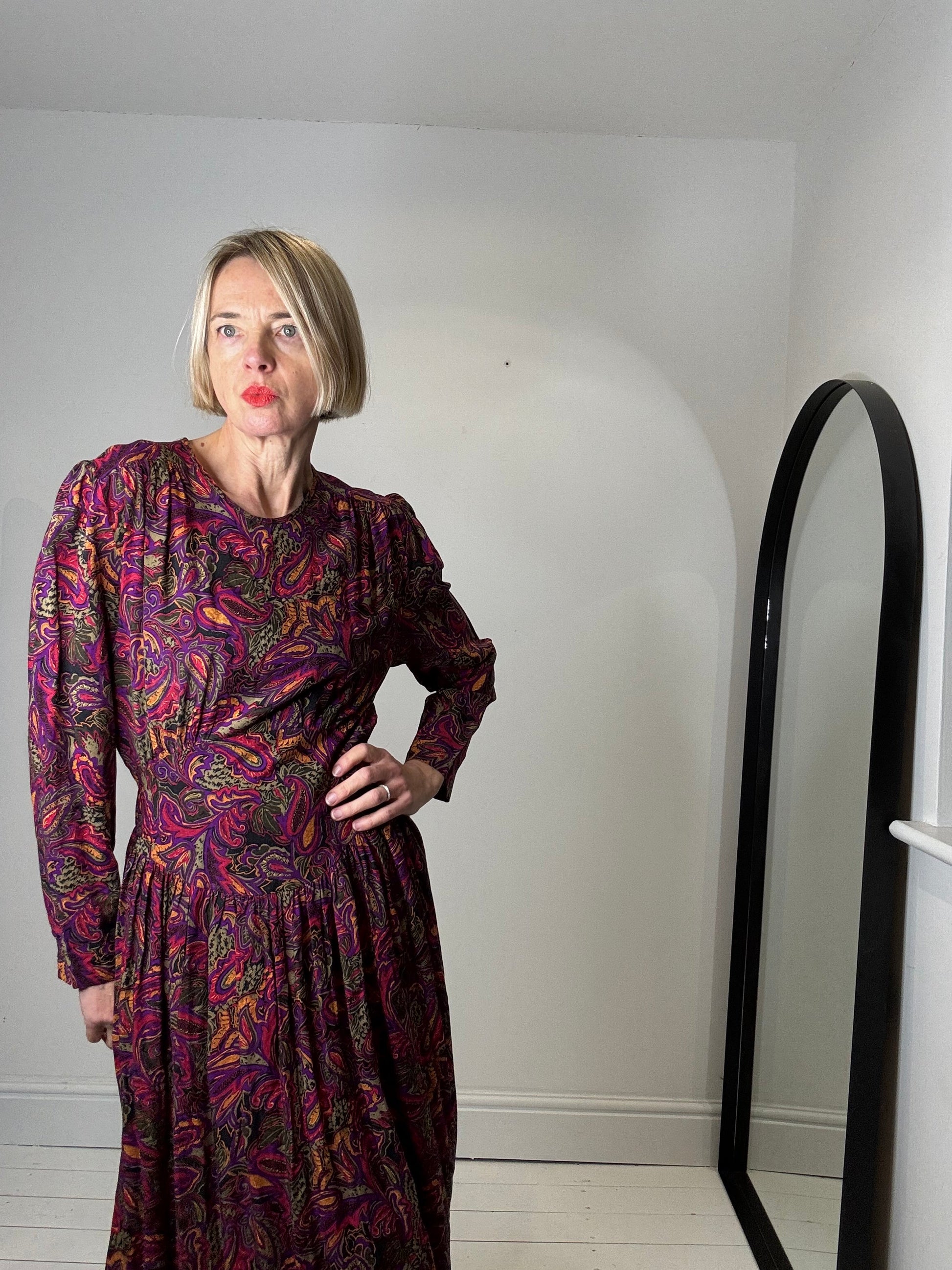 Vintage Autumnal Print Midi Dress with Puffed Sleeves