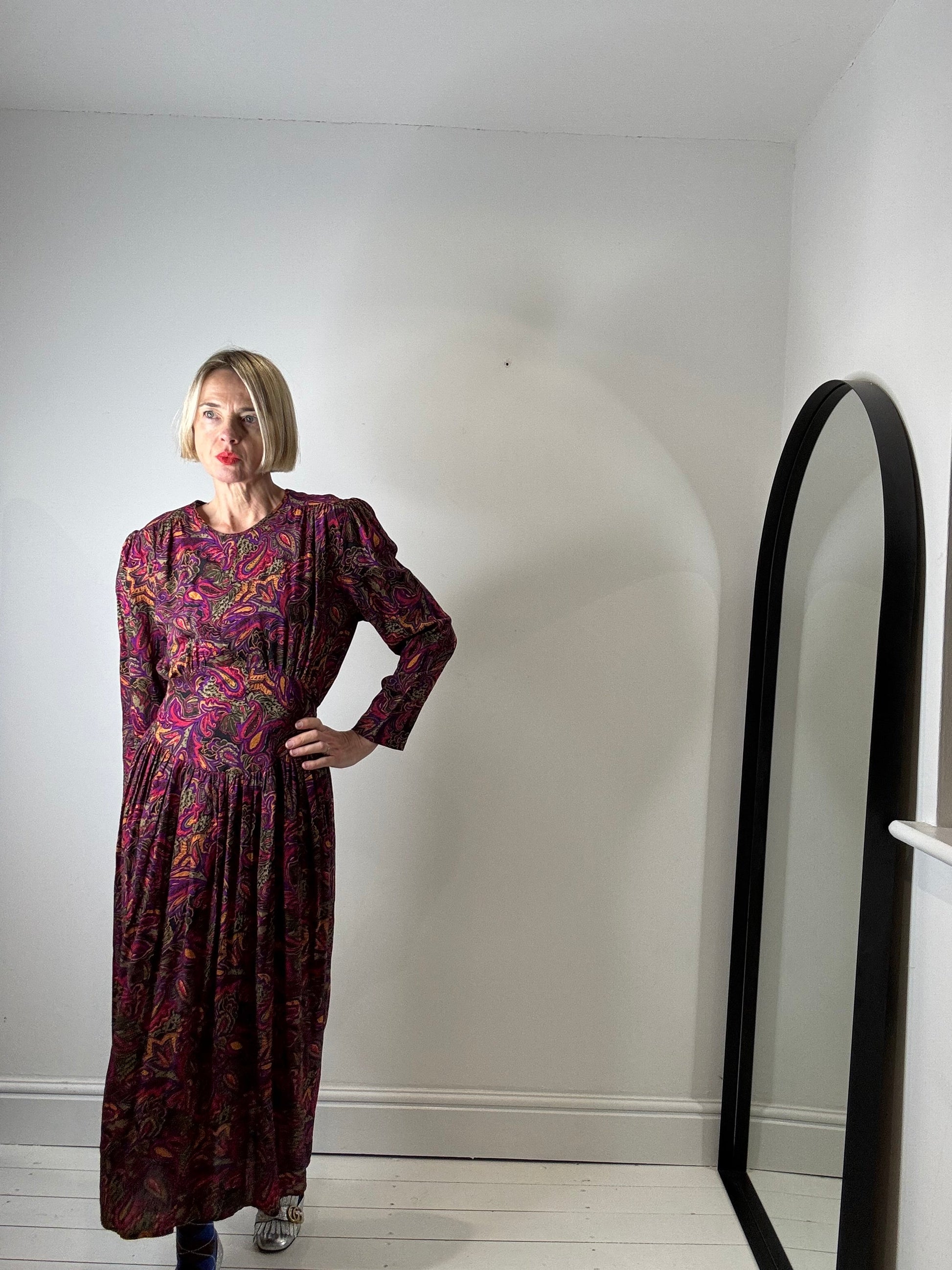 Vintage Autumnal Print Midi Dress with Puffed Sleeves