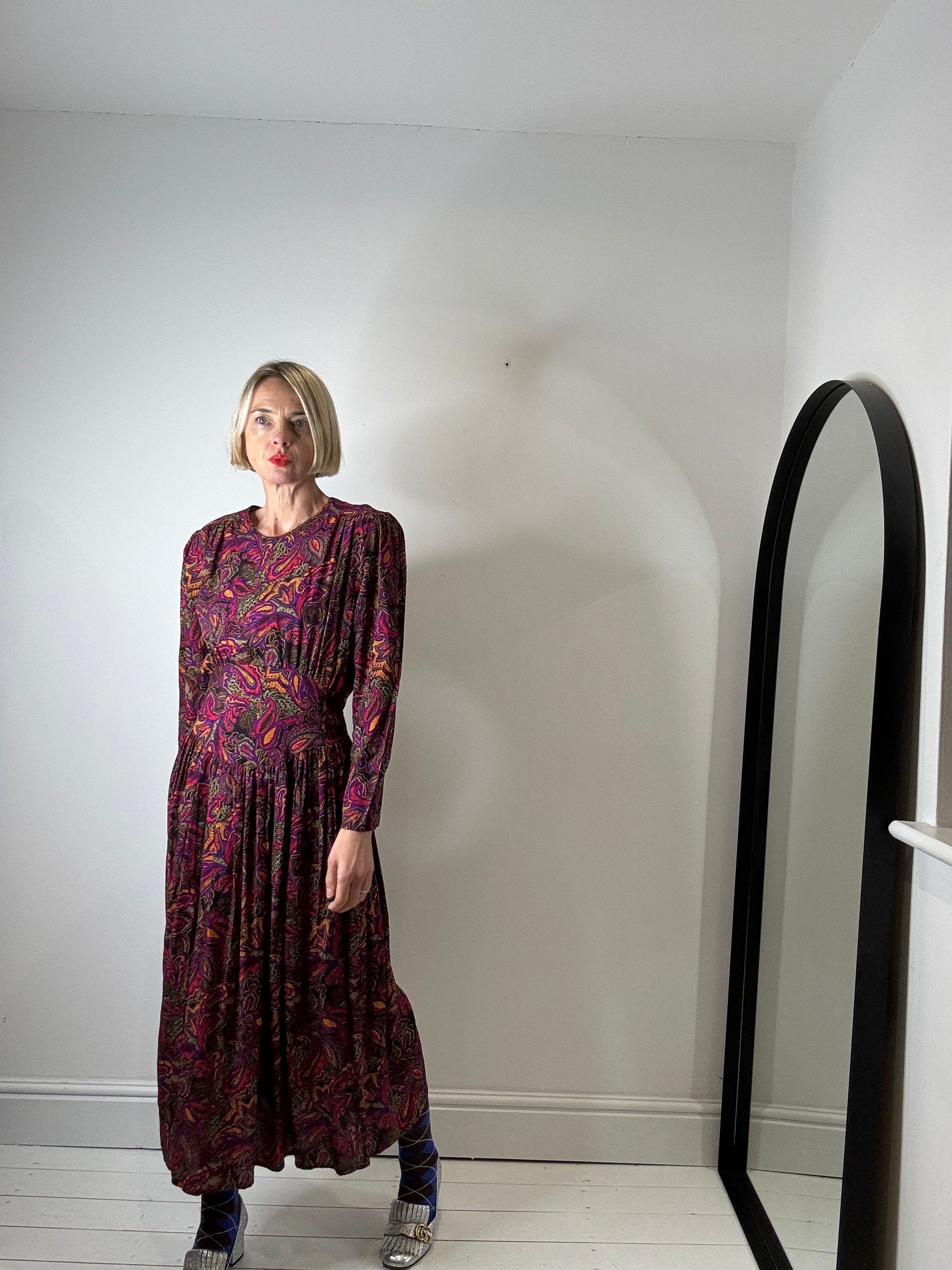 Vintage Autumnal Print Midi Dress with Puffed Sleeves