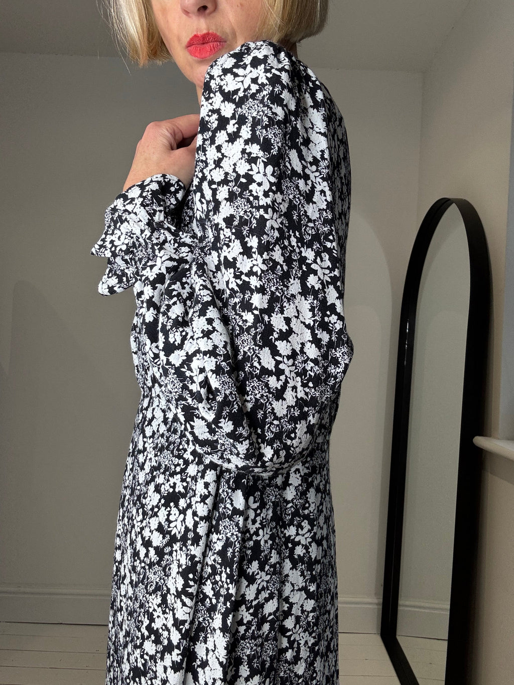 Mono Floral Print Midi Dress in Black and White