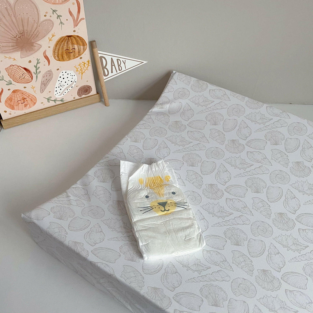 Anti-Roll Wedge Changing Mat - Delicate seashell print