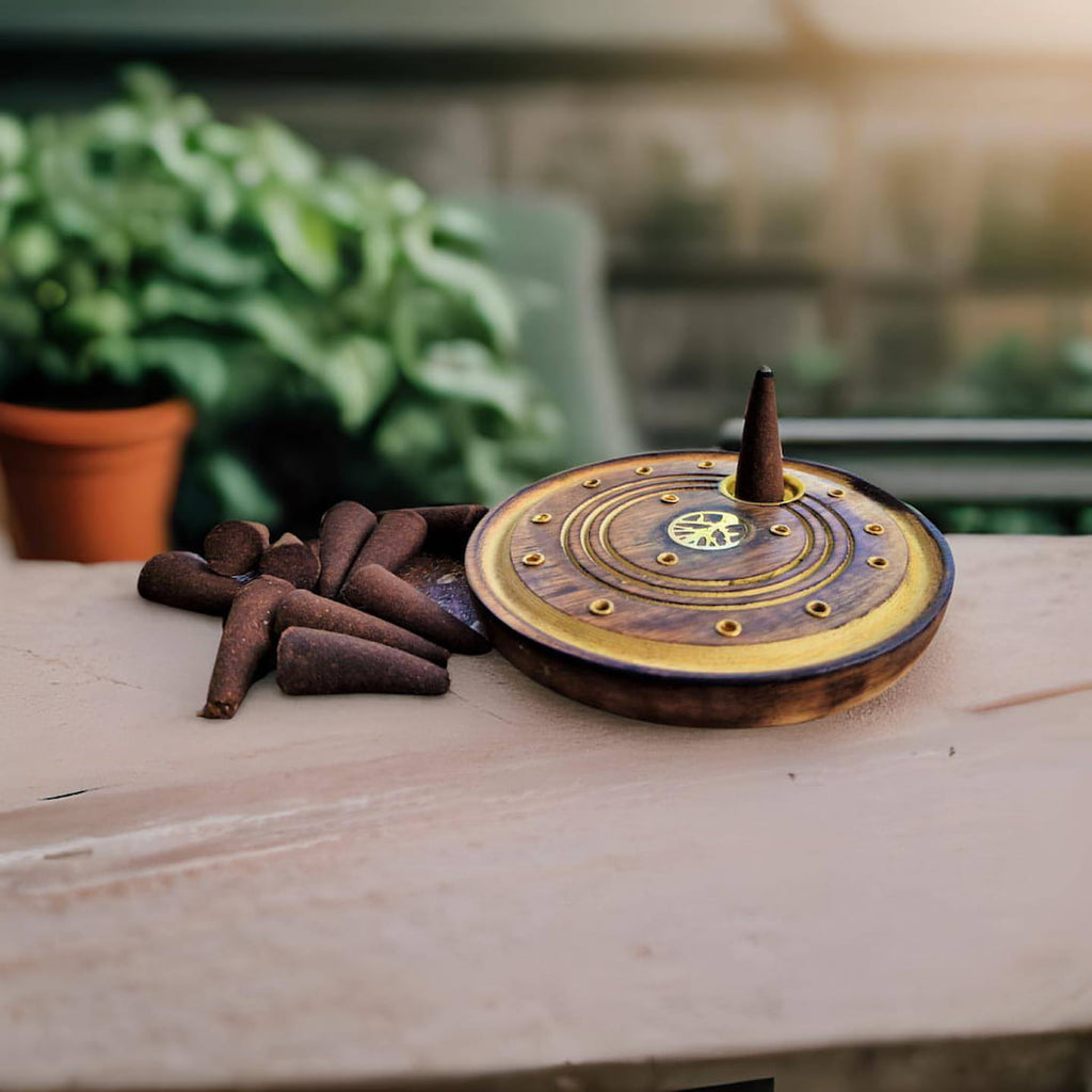 Sandalwood Incense Gift Set with Wood Burner