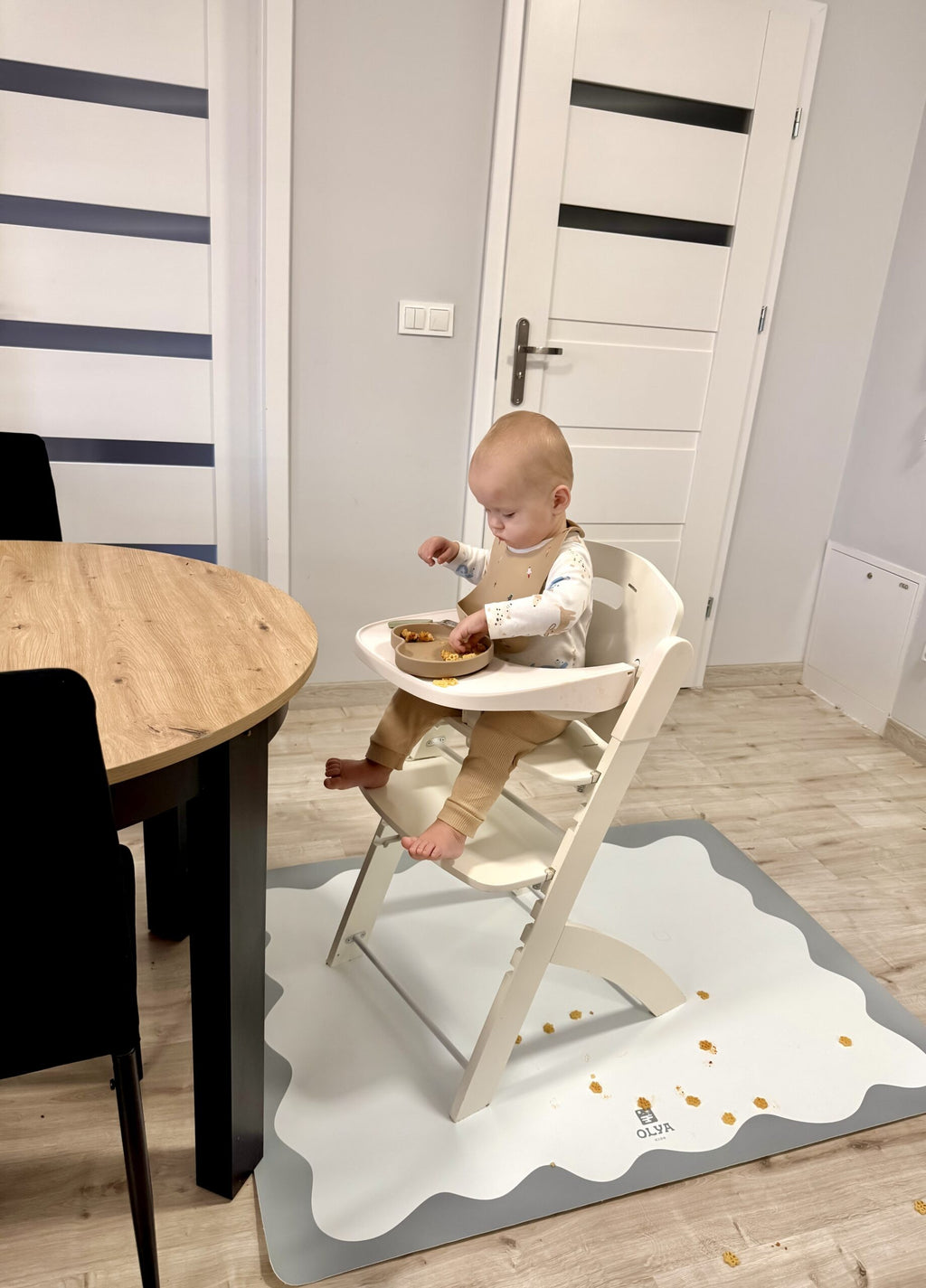 Kids Mealtime Floor Mat, Non-Slip & Waterproof - Blue Frame