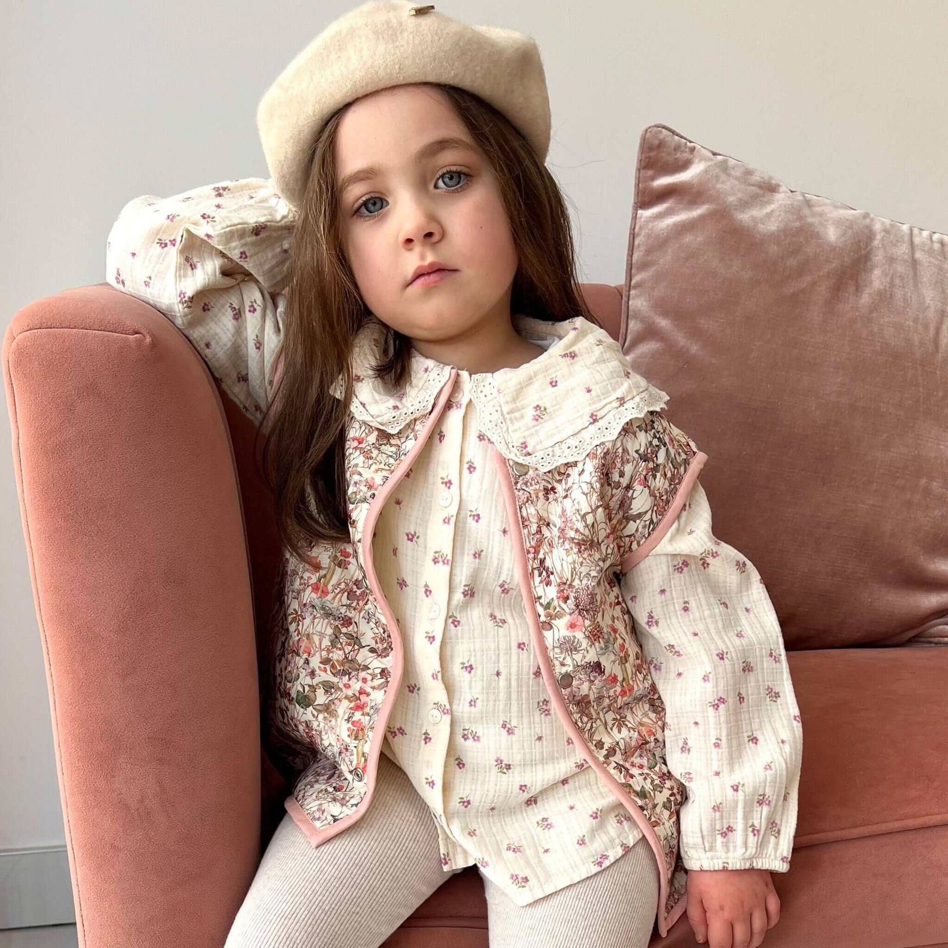 Rosablomst Rather Splendid Vest