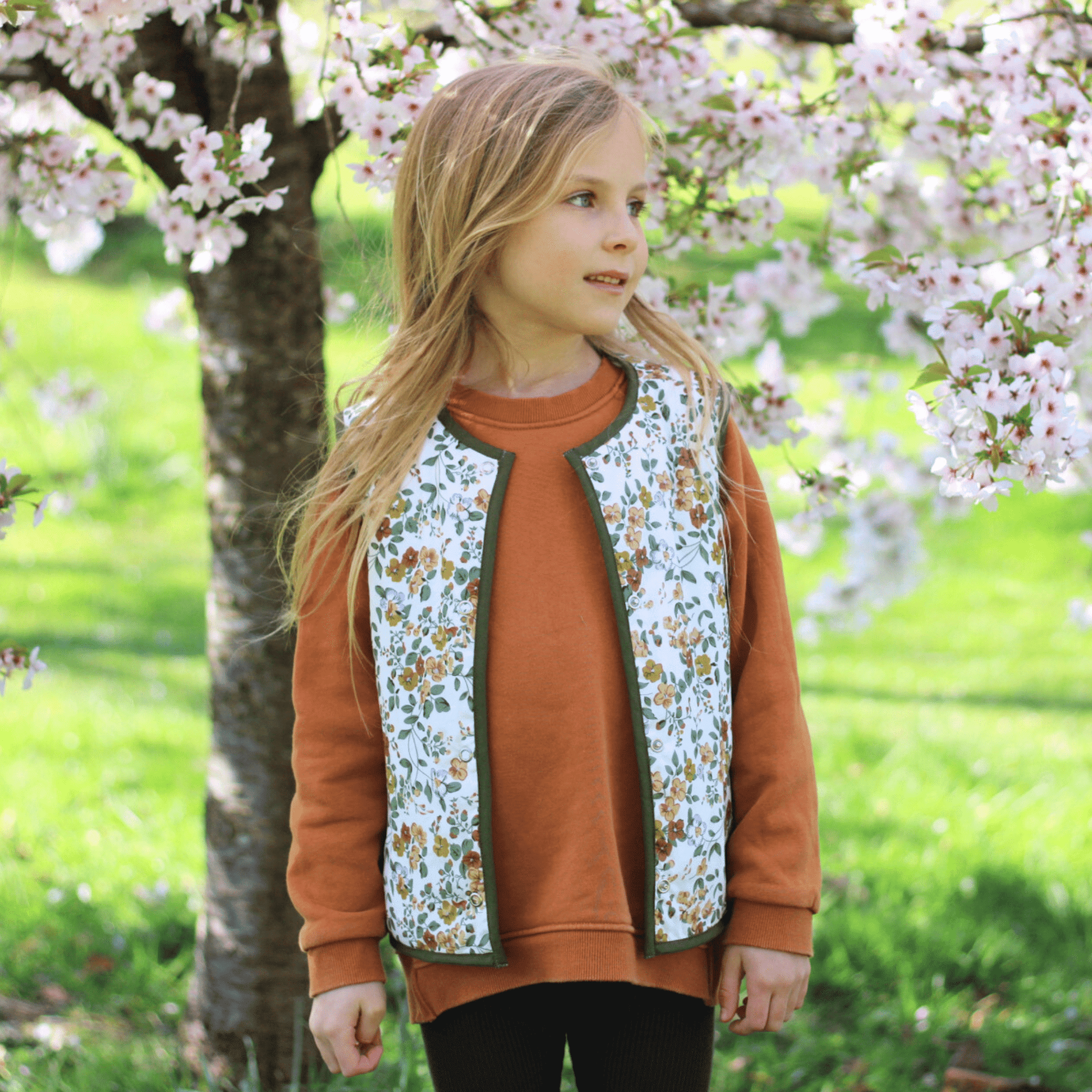 Kids Stylish Vest in Viola Cornuta