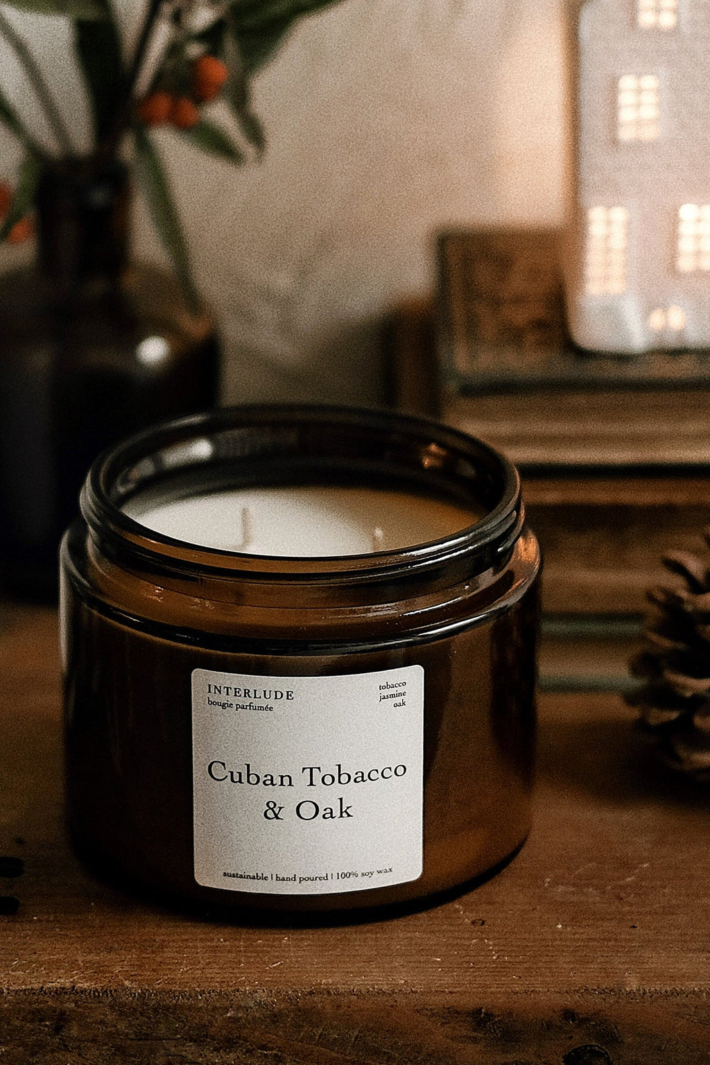 Cuban Tobacco and Oak Scented Candle