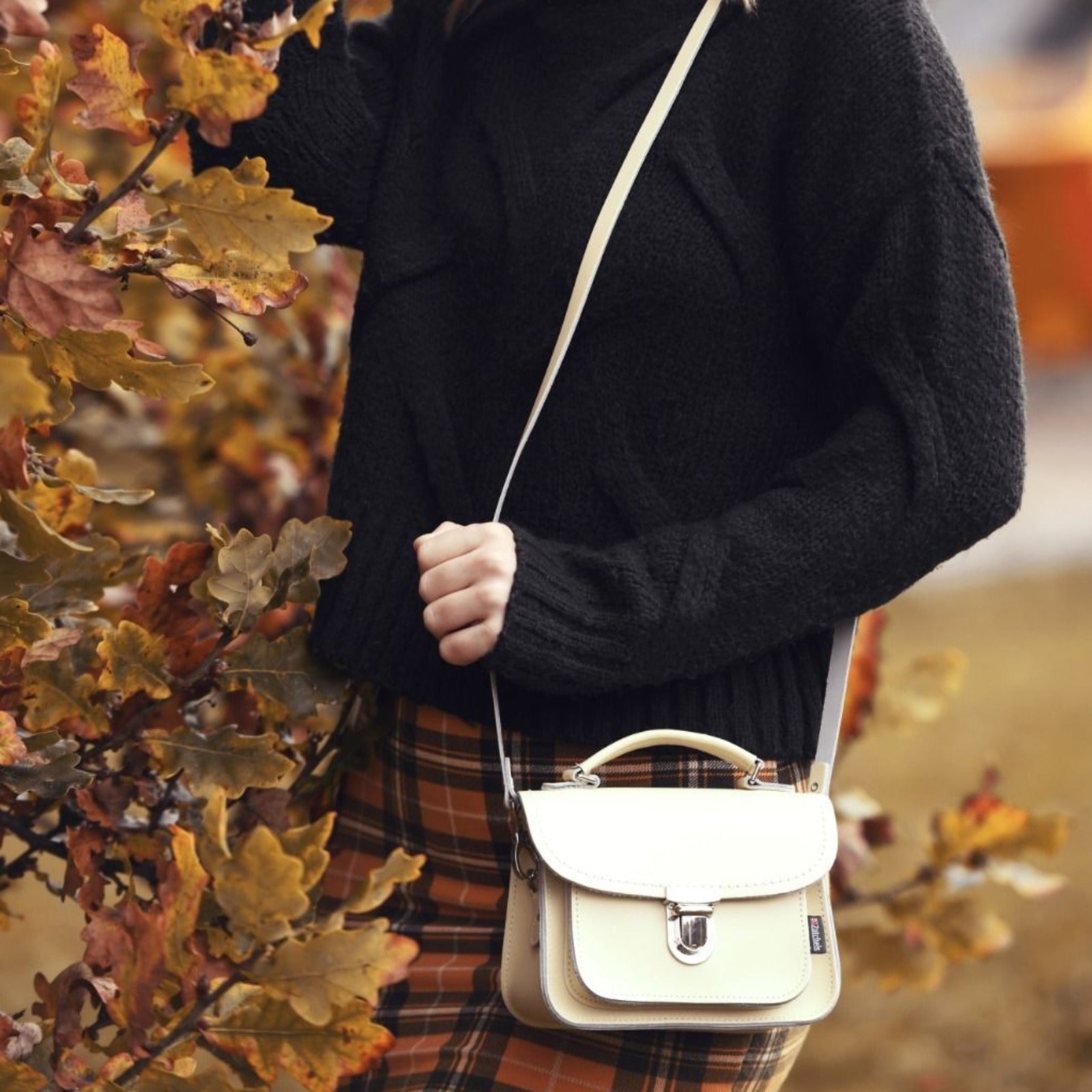 Luna Handmade Leather Bag in Cream
