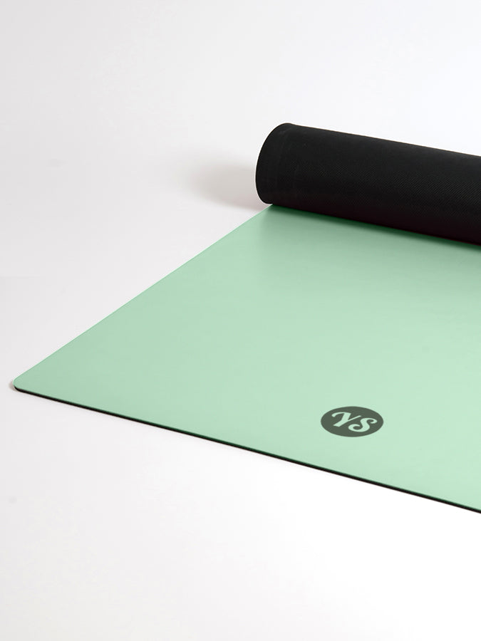 The Grip Yoga Mat 4mm Long and Wide