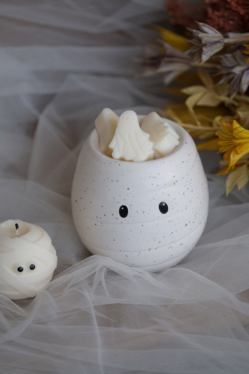 Mummy Shaped Wax Melt Burner with Pumpkin Spice Melts