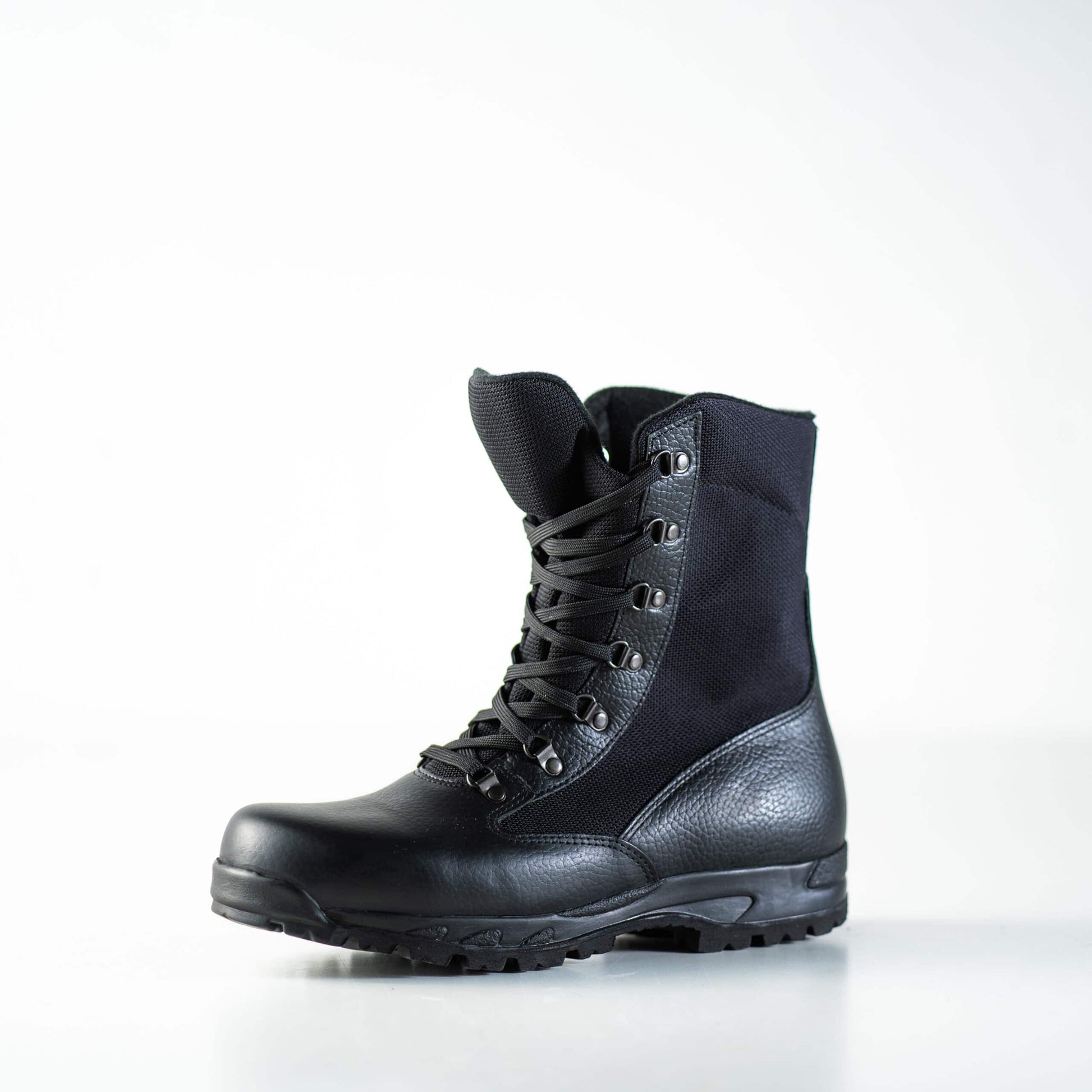 Durable 598 Desert Boots – Military Grade Leather Footwear by Samelin at www.brixbailey.com