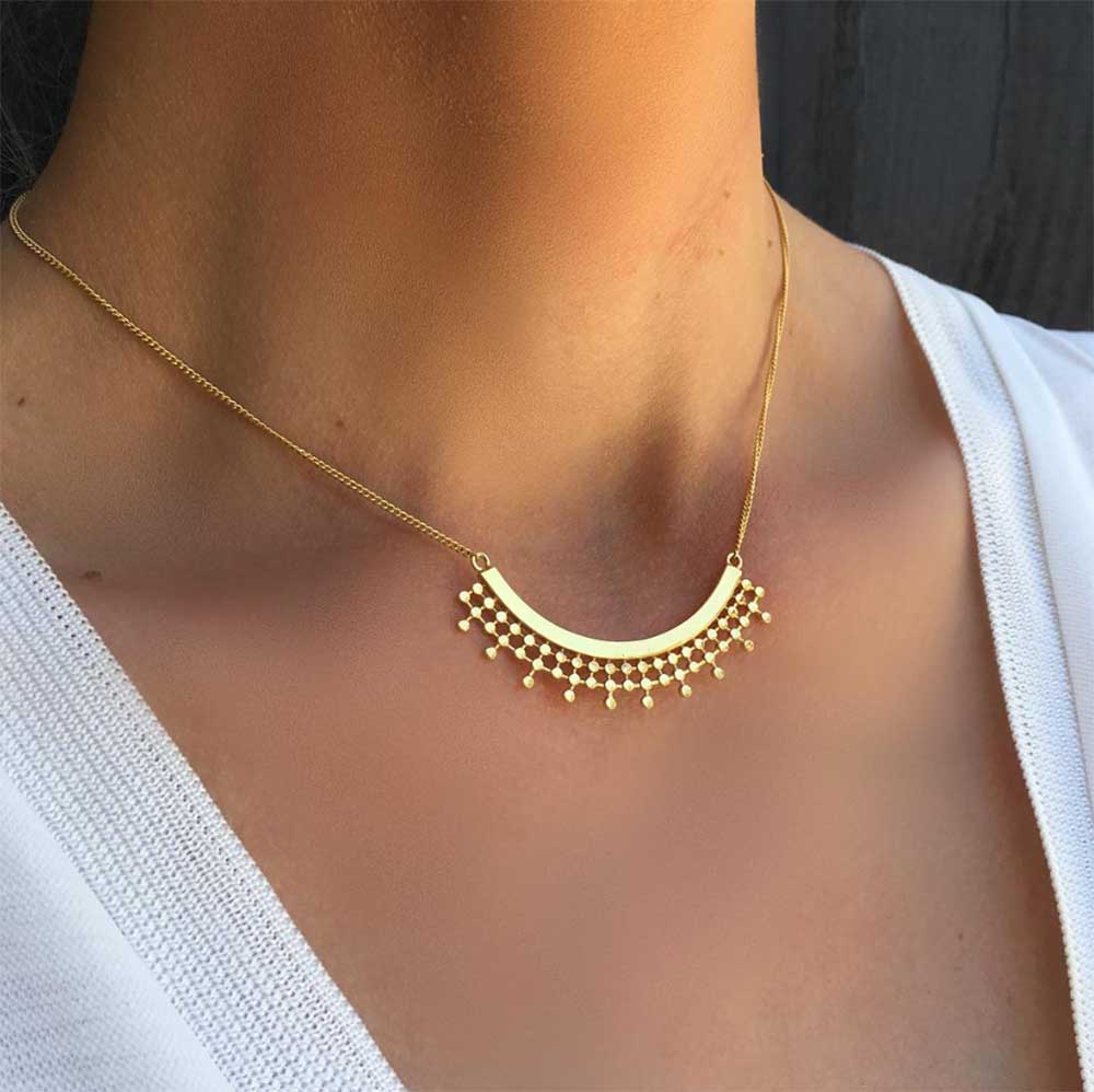 Etrusca Curved Gold Necklace
