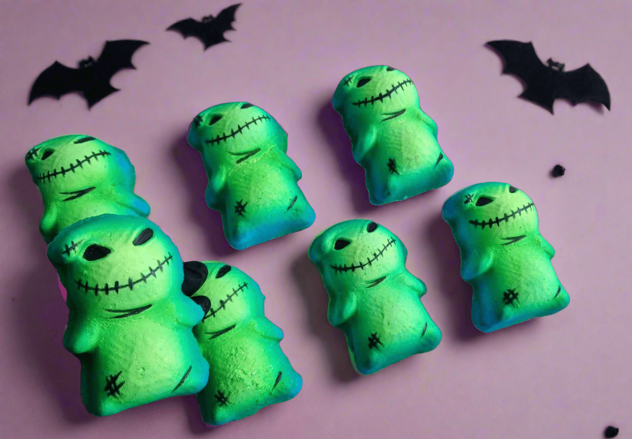 Oogie Bath Bomb White Chocolate Raspberry