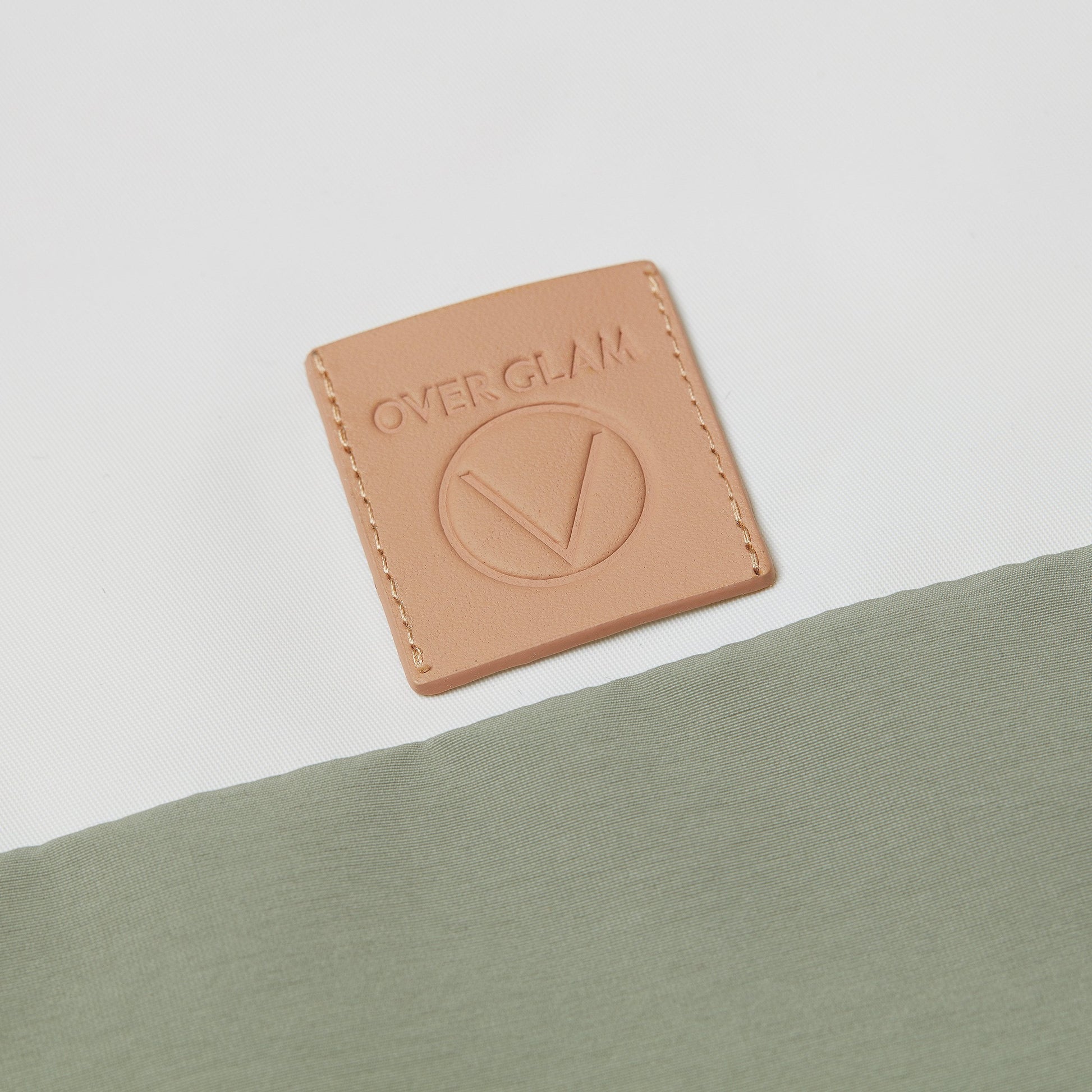 Thin Coat Water Resistant Green and White with Hoodie