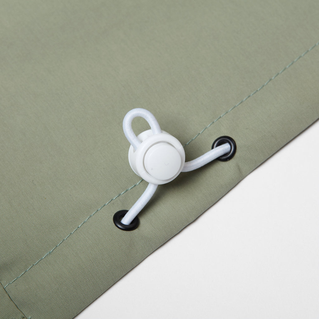 Thin Coat Water Resistant Green and White with Hoodie