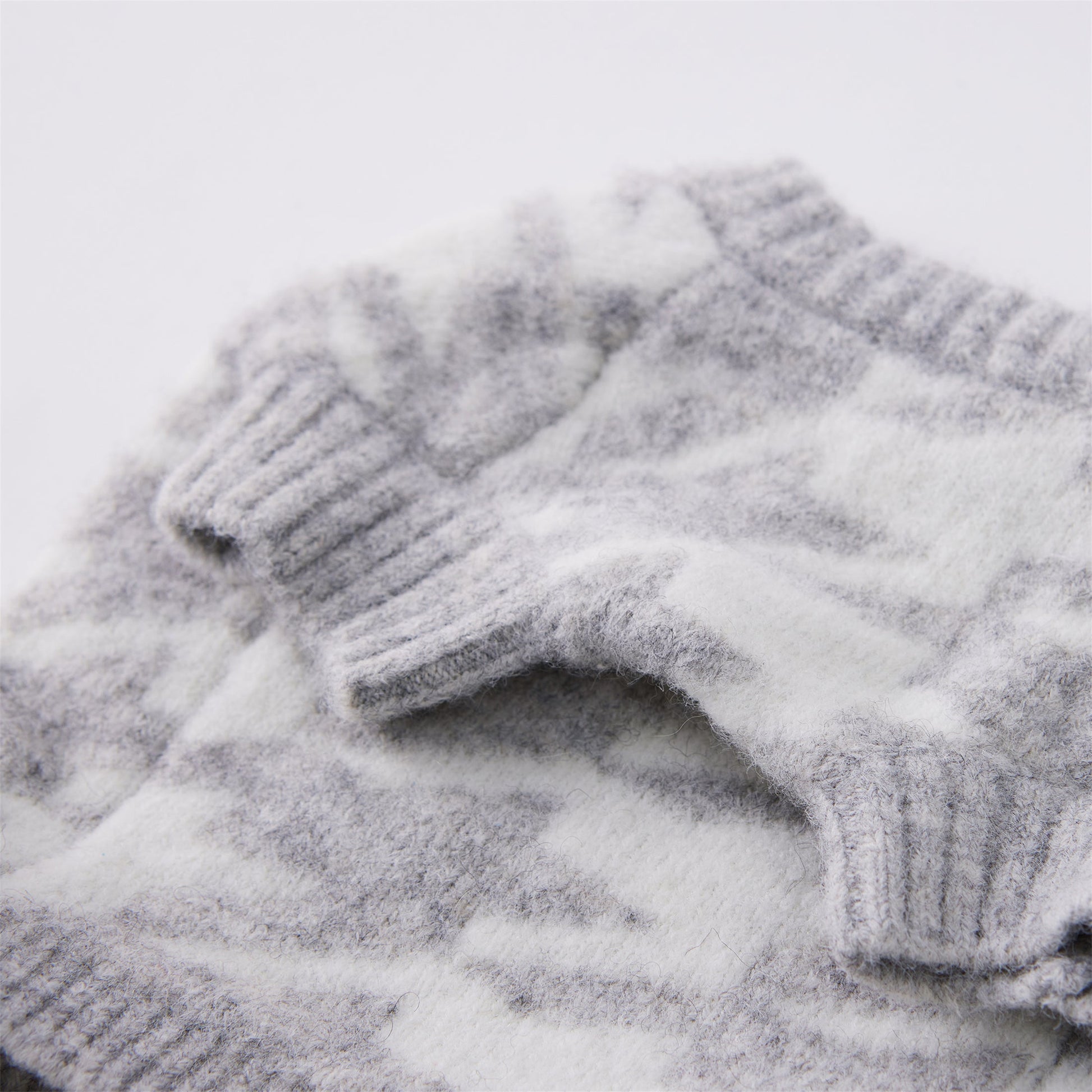 Houndstooth Jumper with Skirt in Grey