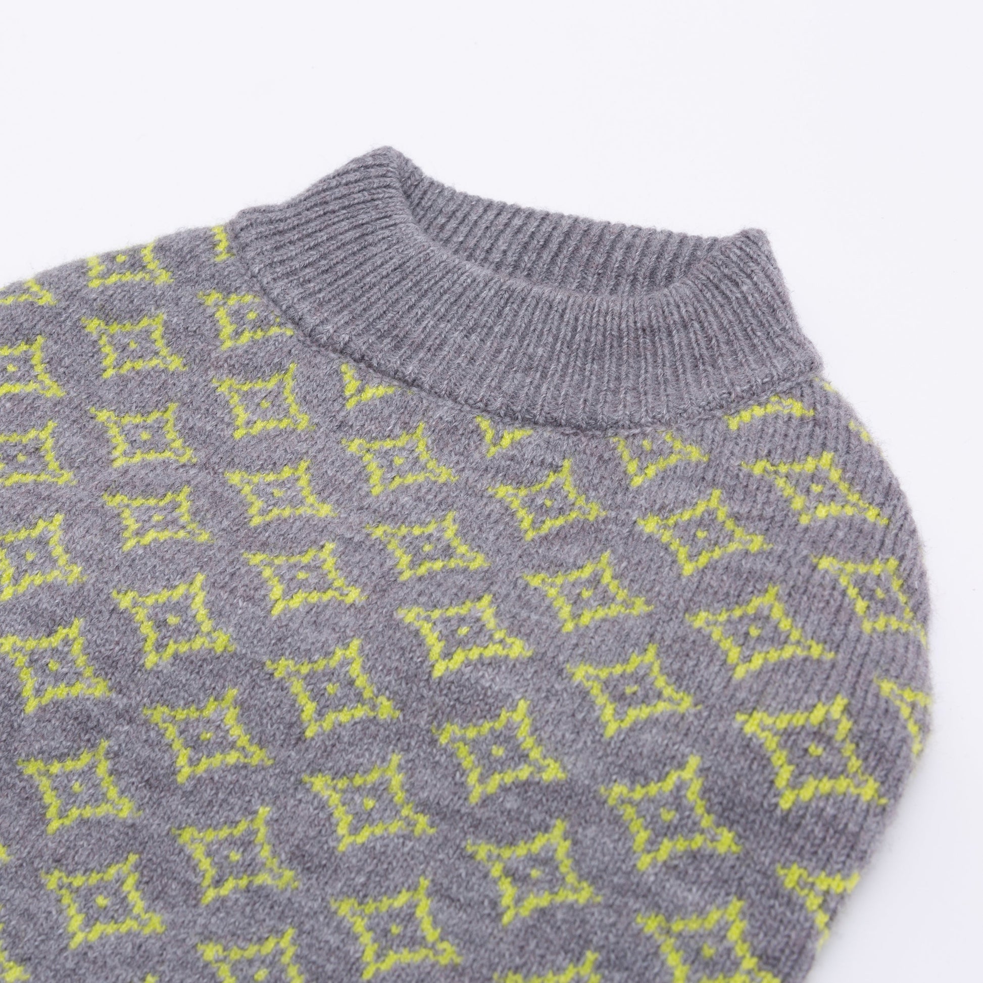 Rhombic Jacquard Sleeveless Jumper