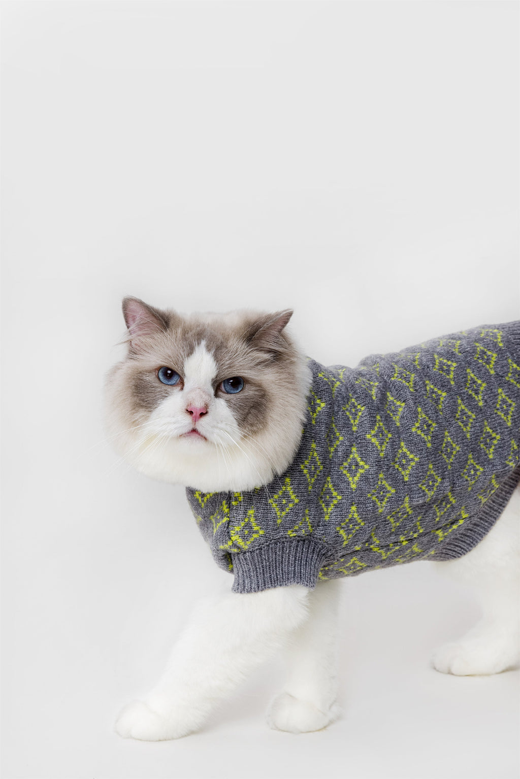 Rhombic Jacquard Sleeveless Jumper