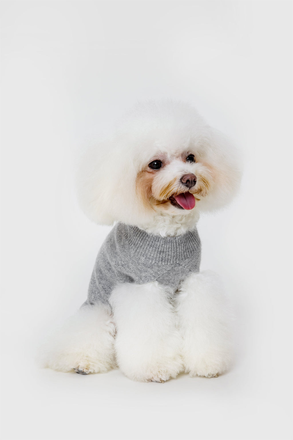 Sleeveless Wool Jumper with Golden Metal Logo