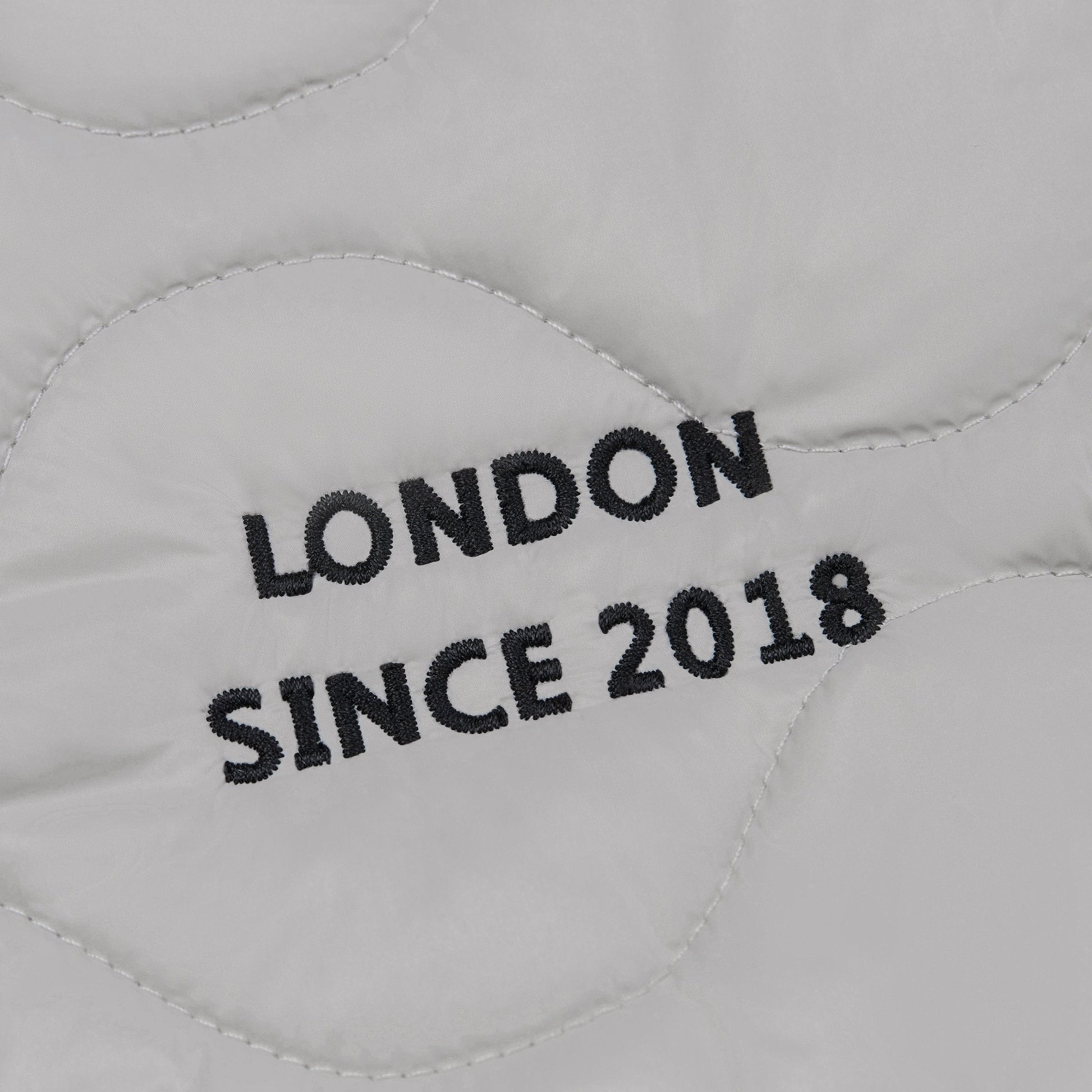 Sleeveless Bottom Up Jacket