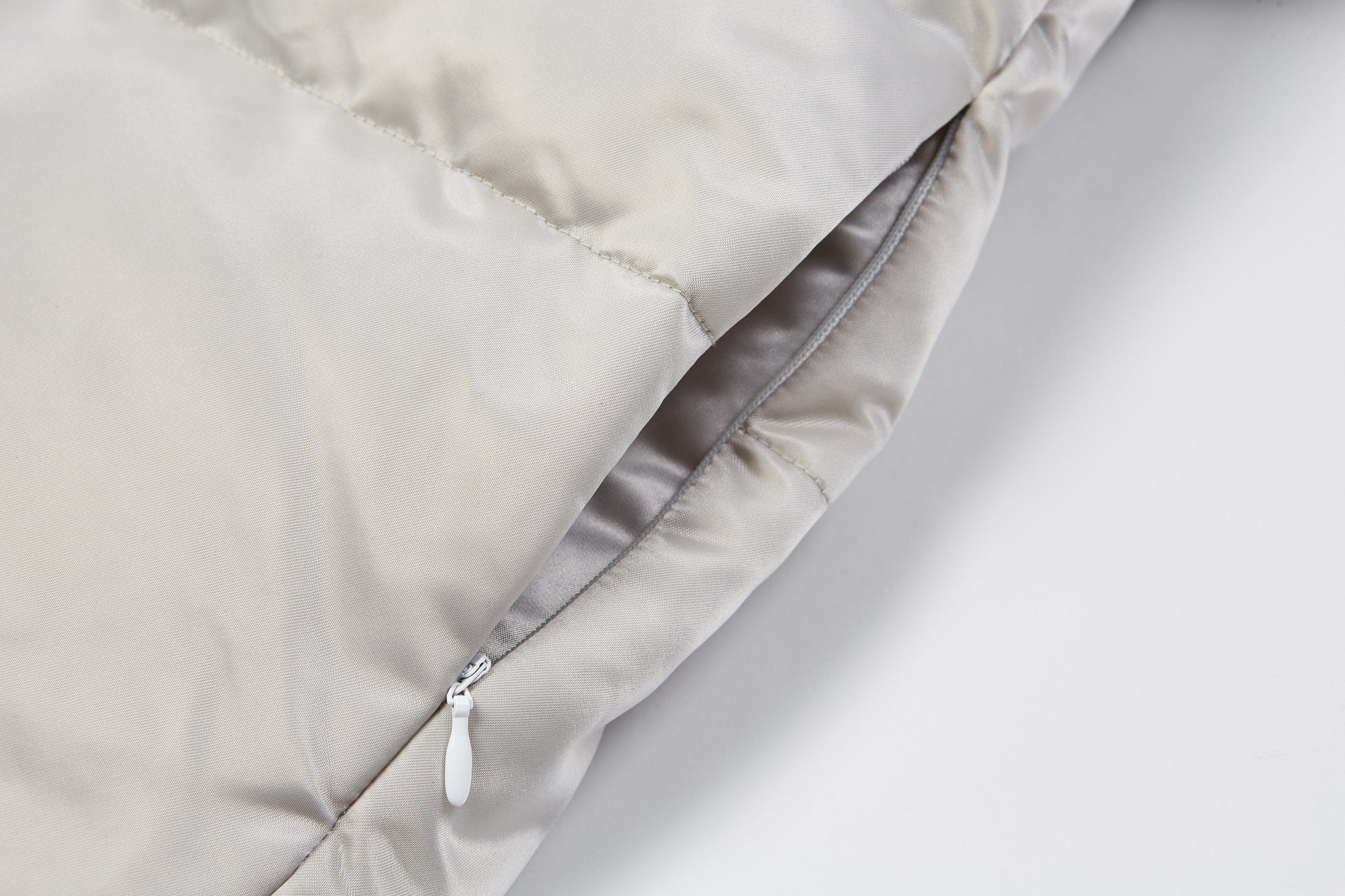 Silver Zip Up Puffer Ski Jacket with Hood