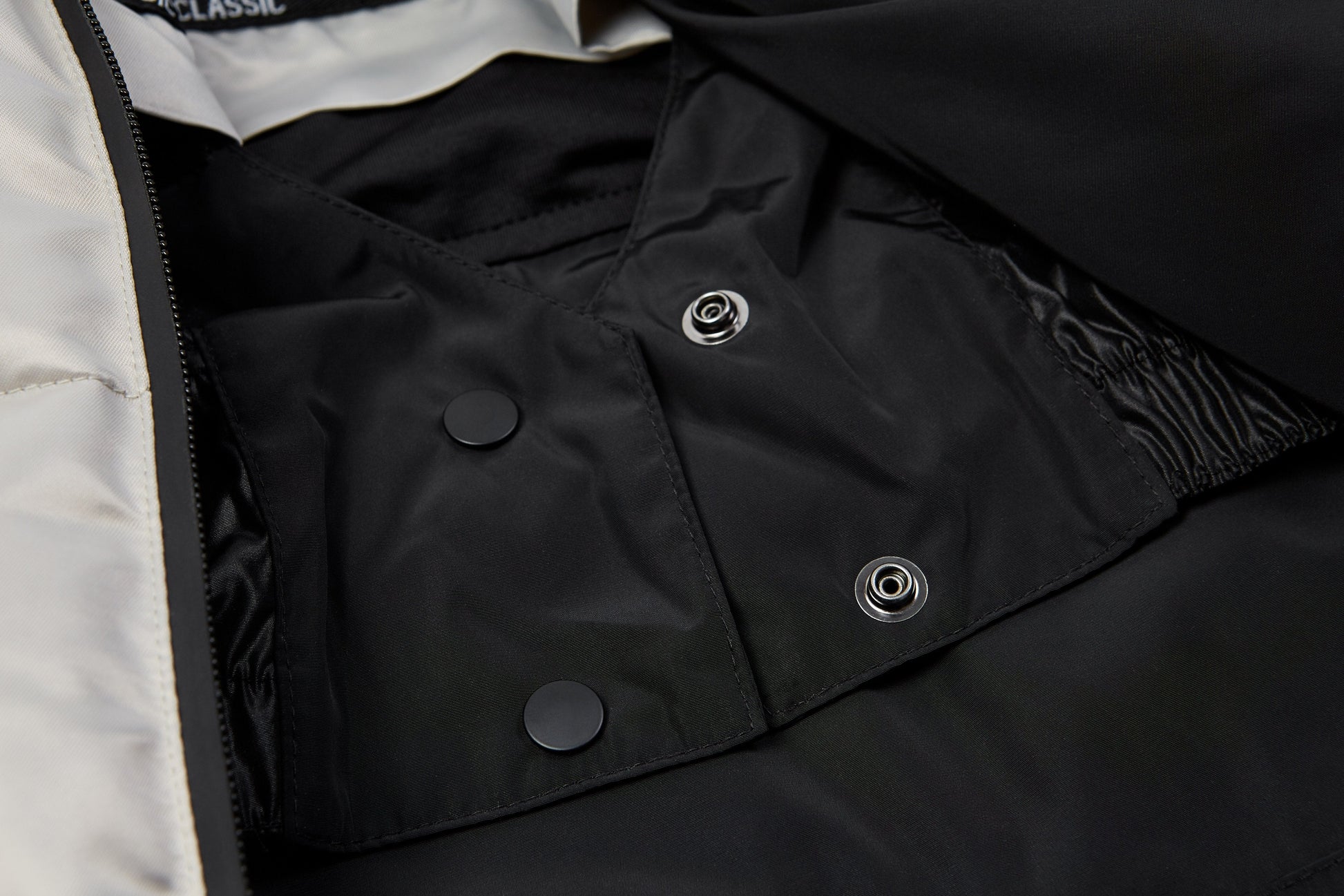 Silver Zip Up Puffer Ski Jacket with Hood