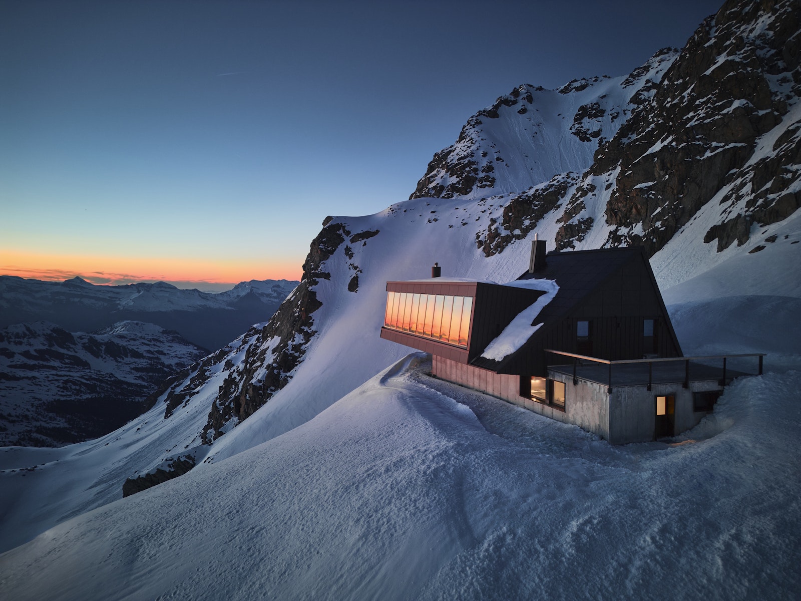 Alpine Refuges: Architecture and Culture of Mountain Shelters