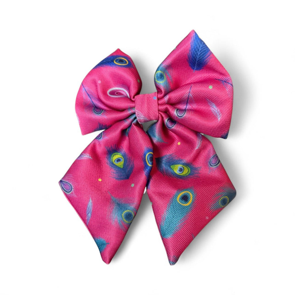 Peacock Power Sailor Bow in Pink