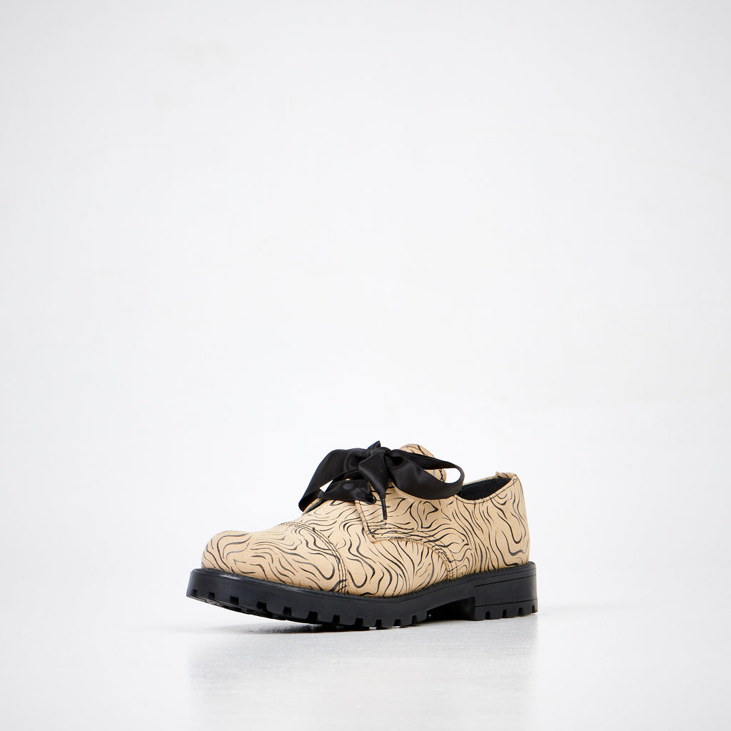 Widgets Unisex Leather Shoes – Timeless Style & Military-Grade Durability by Samelin at www.brixbailey.com