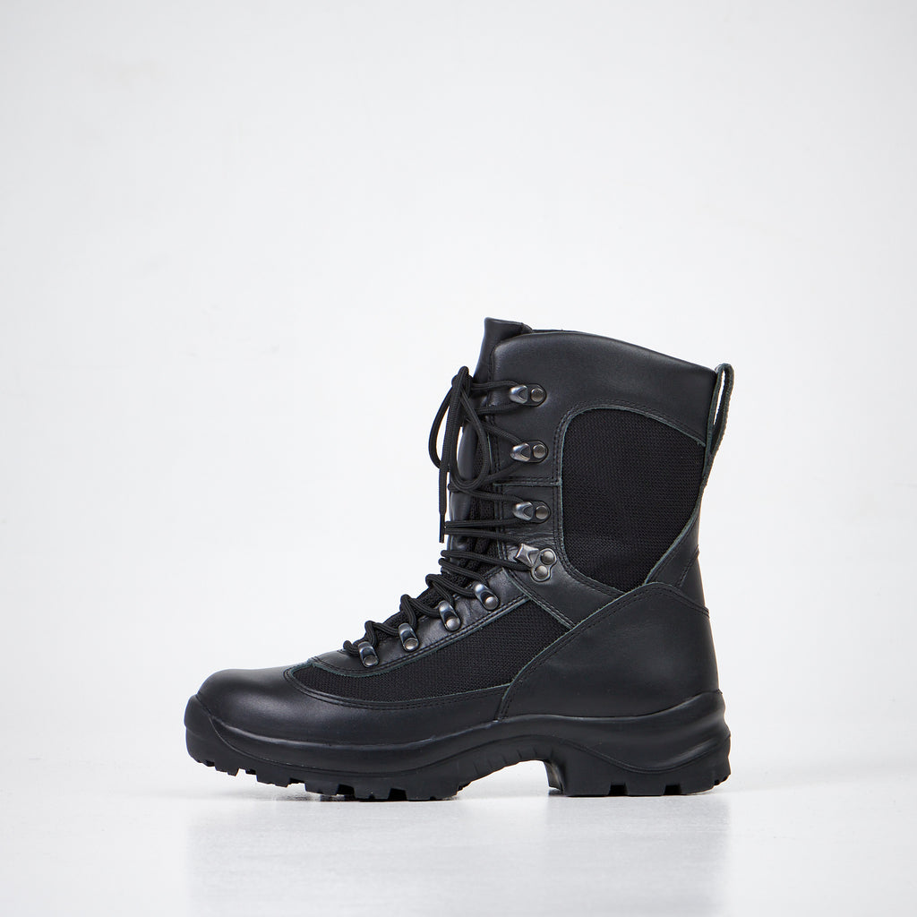 Conquer Any Terrain with the Waterproof Leather and Textile Military Boots 732 by Samelin at www.brixbailey.com