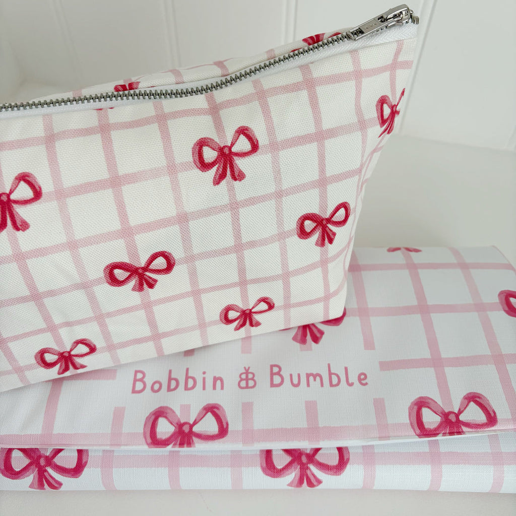Nappy Wallet - Pink Bows