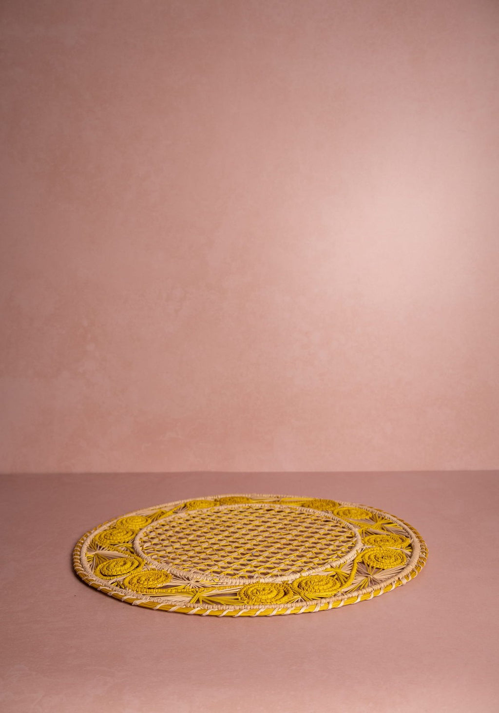Atlántico Iraca Woven Placemat, Yellow