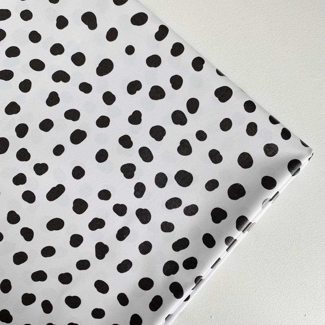 Splash mat - Monochrome Spotty Polka Dot