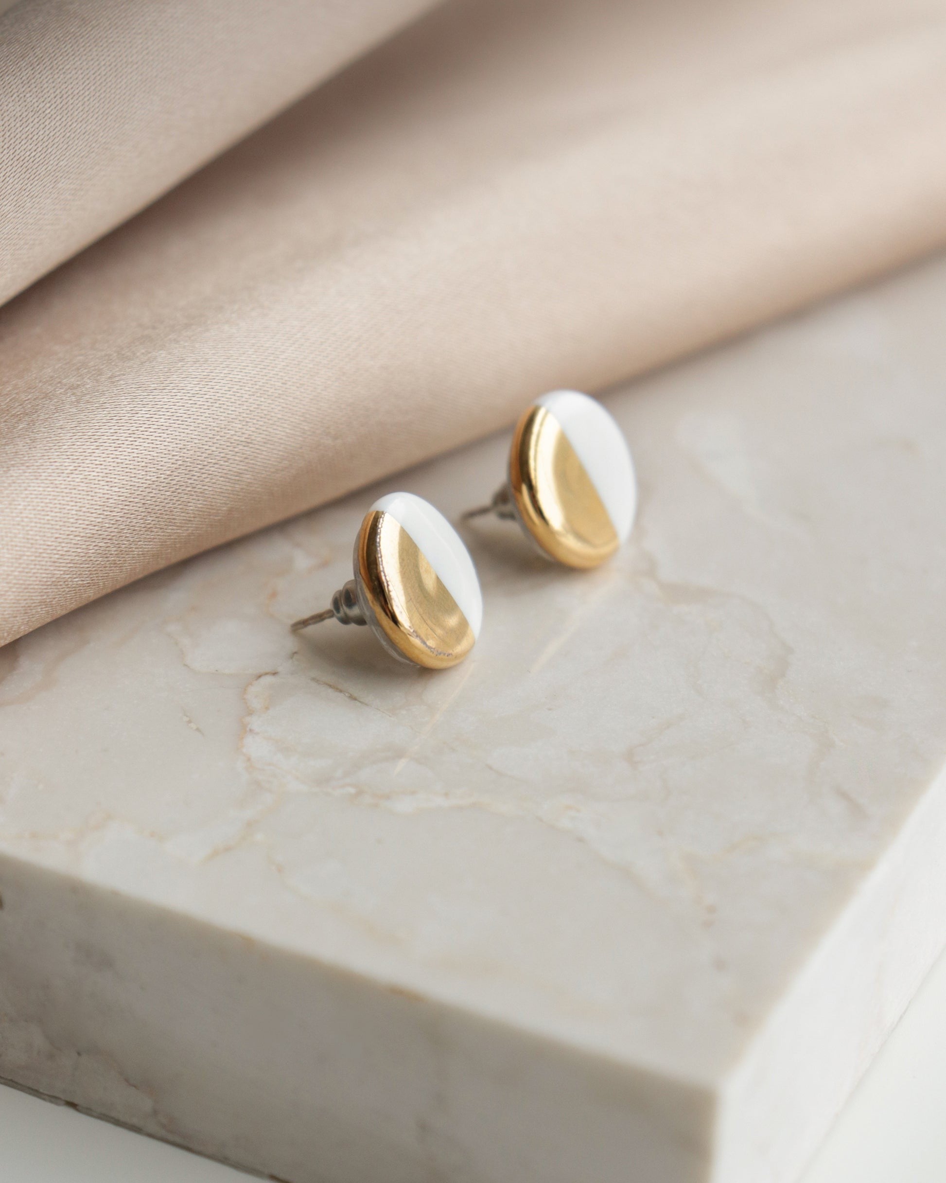 Porcelain Round Stud Earrings - White and Gold