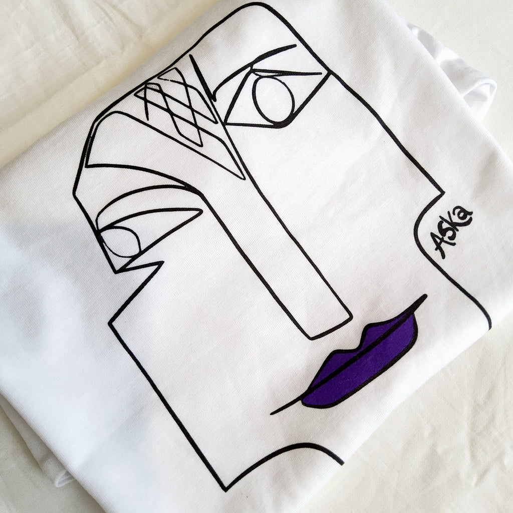 Wonderfully Made to Be Extra Purple Lip White Organic Cotton Tee
