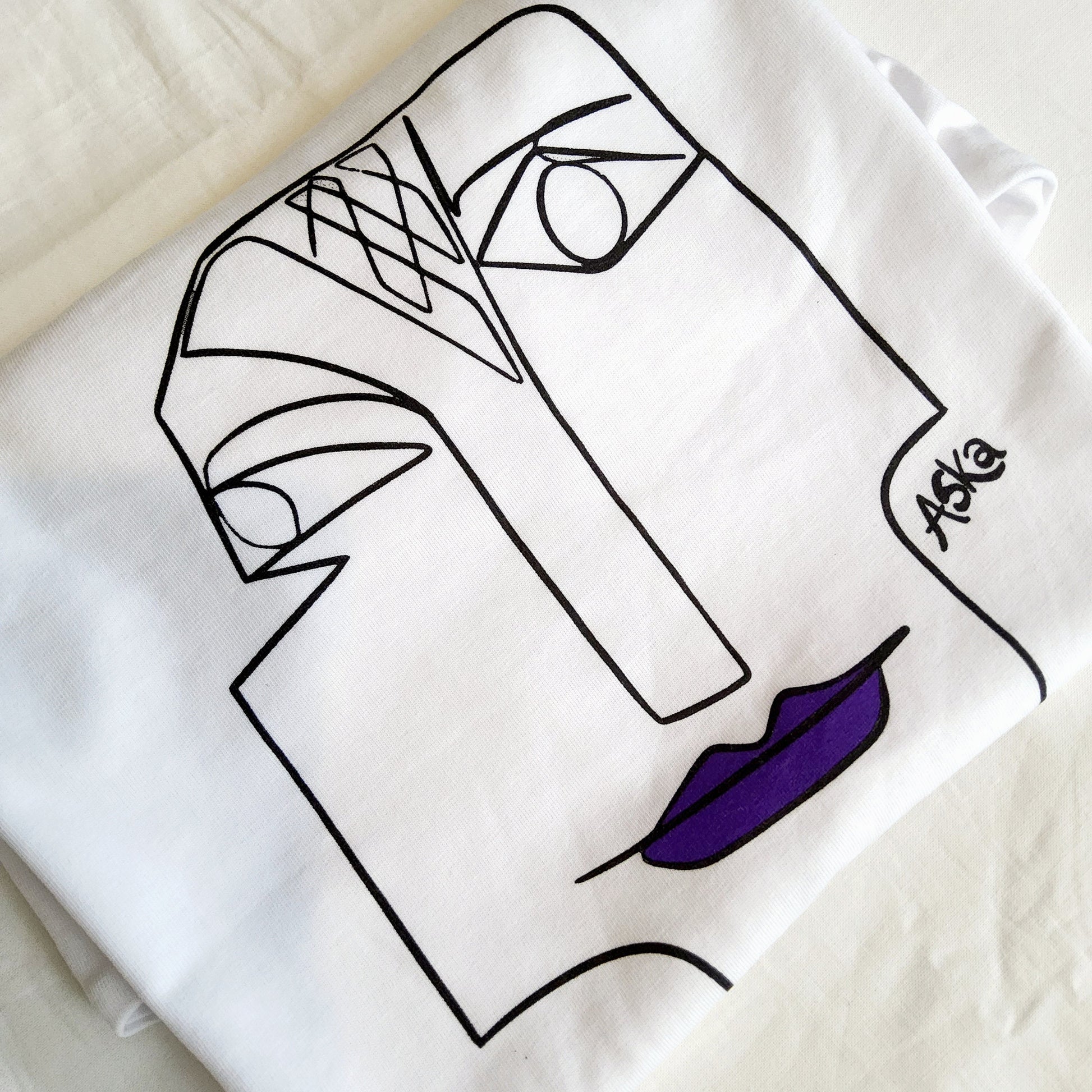 Wonderfully Made to Be Extra Purple Lip White Organic Cotton Tee