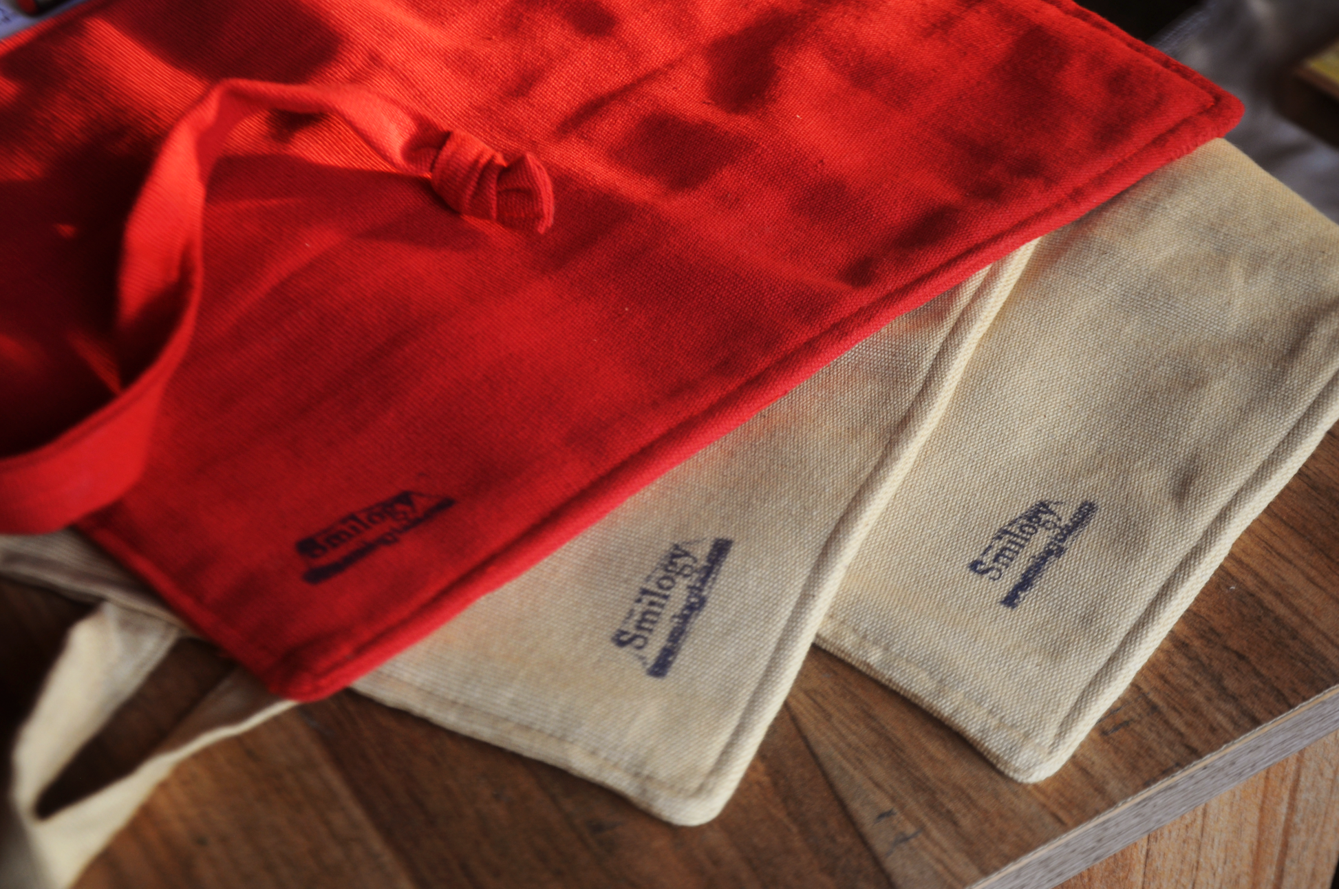 Handloom Cotton Artist Roll in Ruby Red