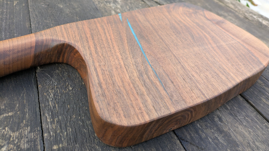 Walnut tomahawk board