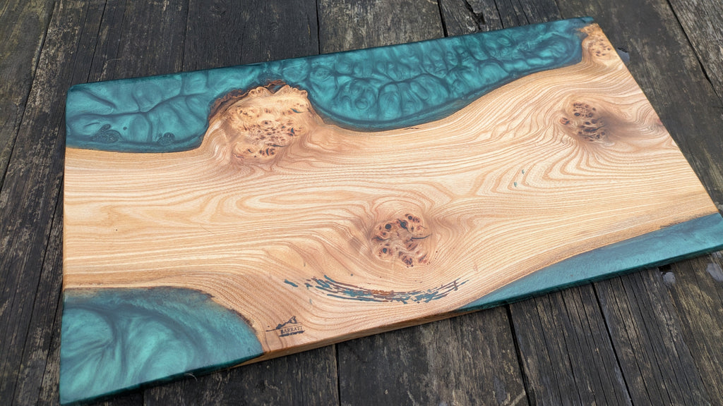 British Elm and Dark Green Resin Serving Board